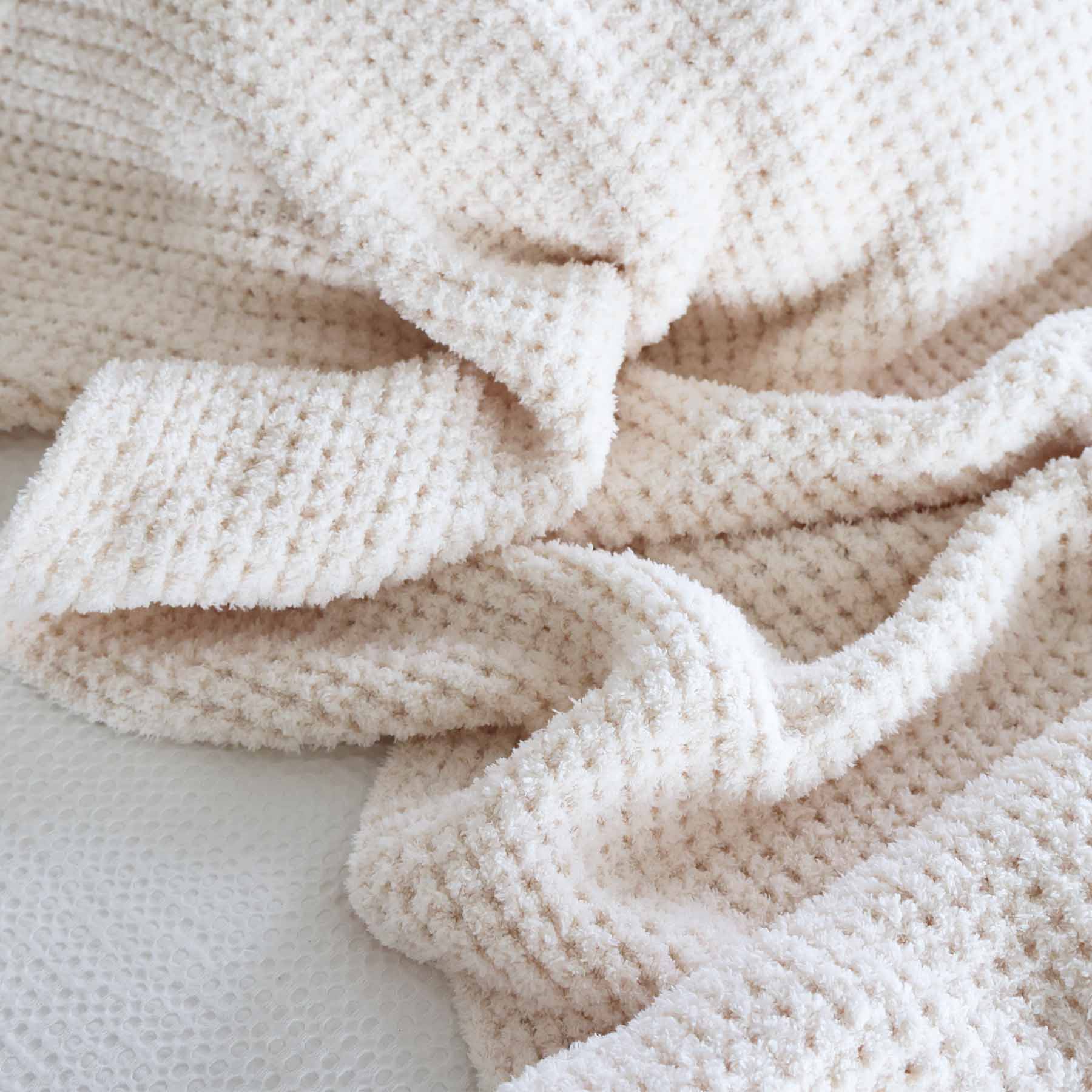  CuddleLane™ Luxe Waffle Blankets | Whisper、mySite、layawaytickets