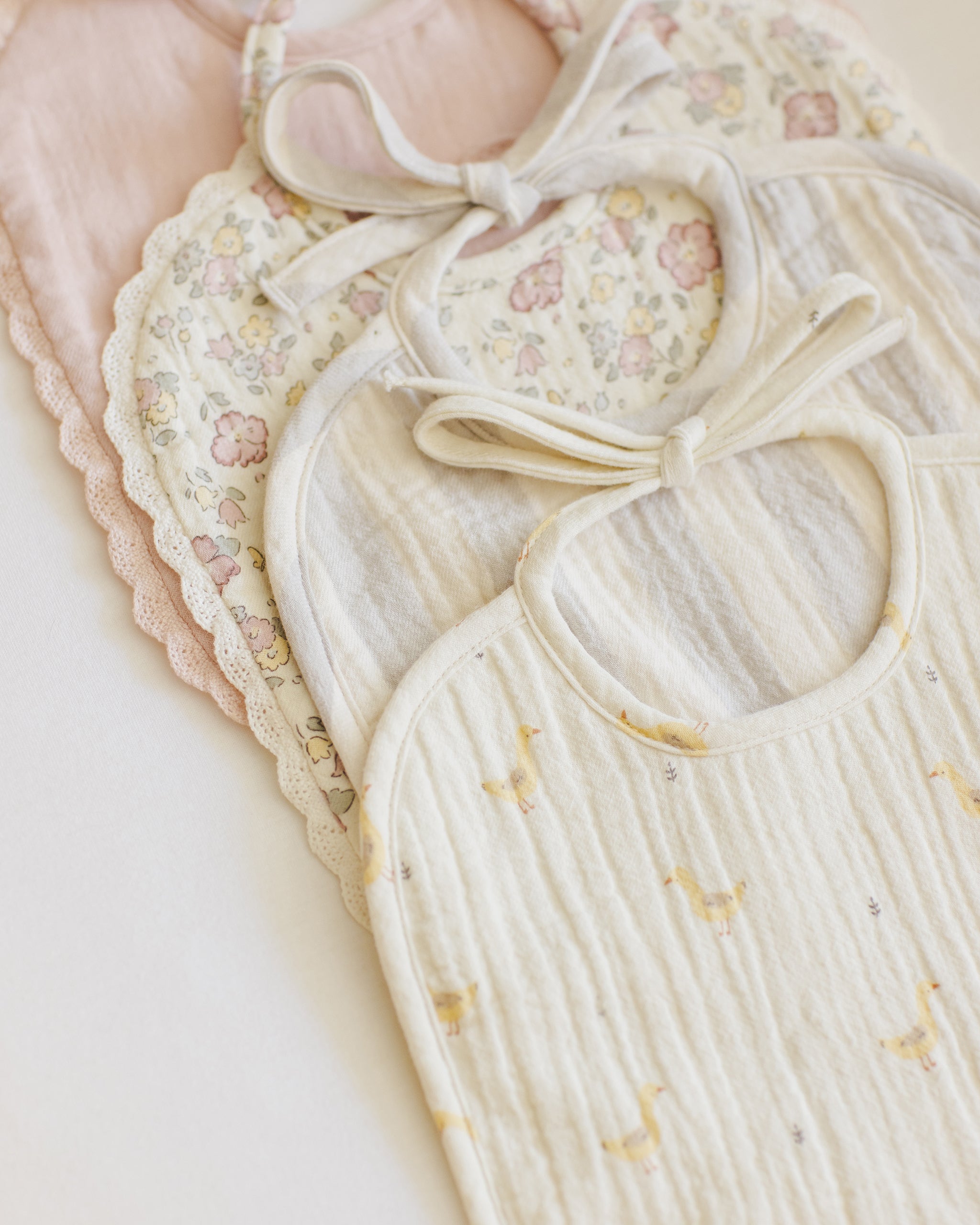  Woven Tie Bib || Geese、mySite、layawaytickets