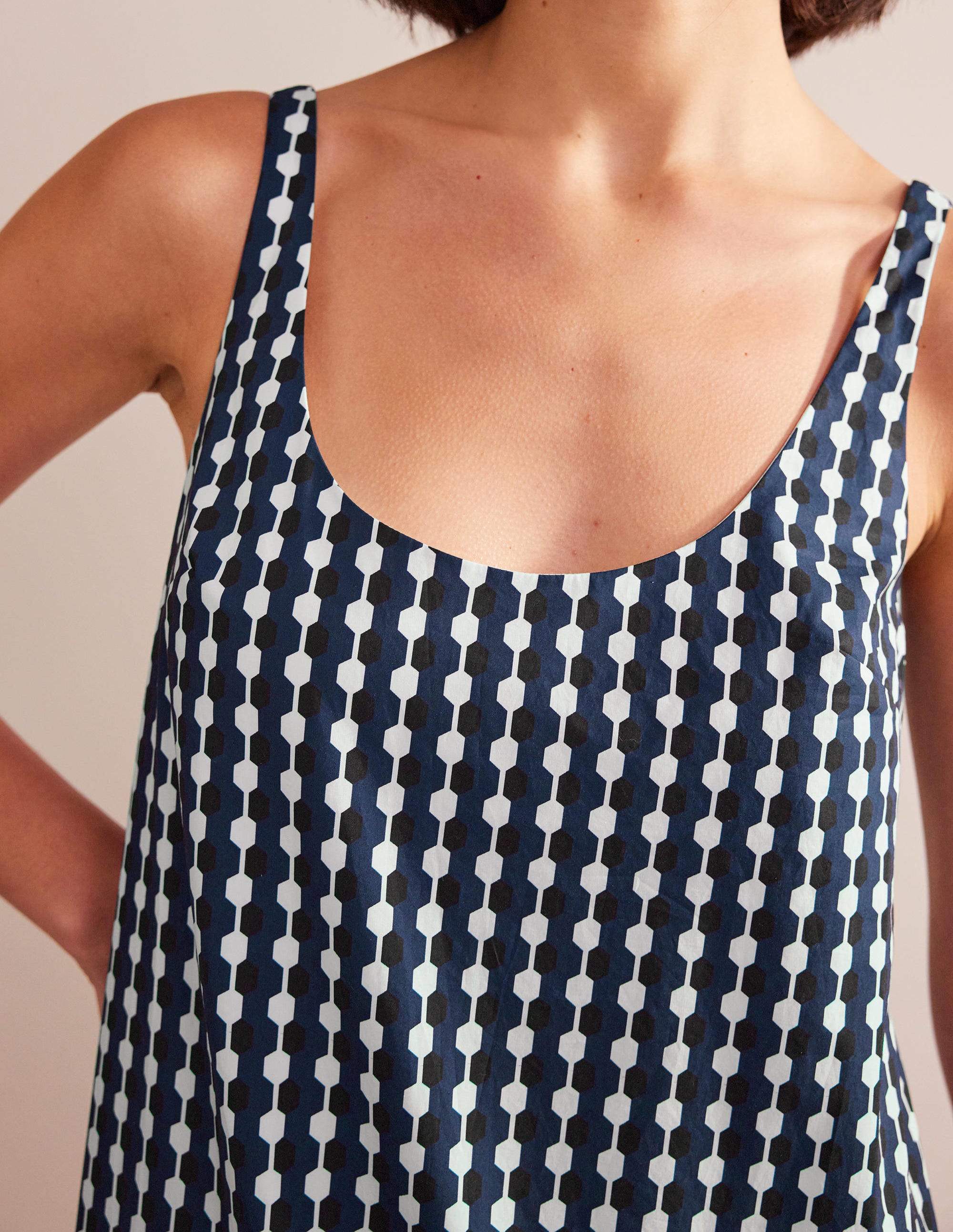  Scoop Neck Shift Dress-Navy, Geo Azure、mySite、ashleygrahame