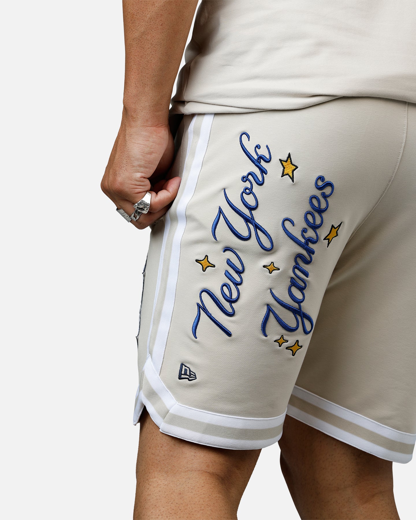 New Era New York Yankees 'Logo Select' Summer Shorts Stone、mySite、zt4zffjzw