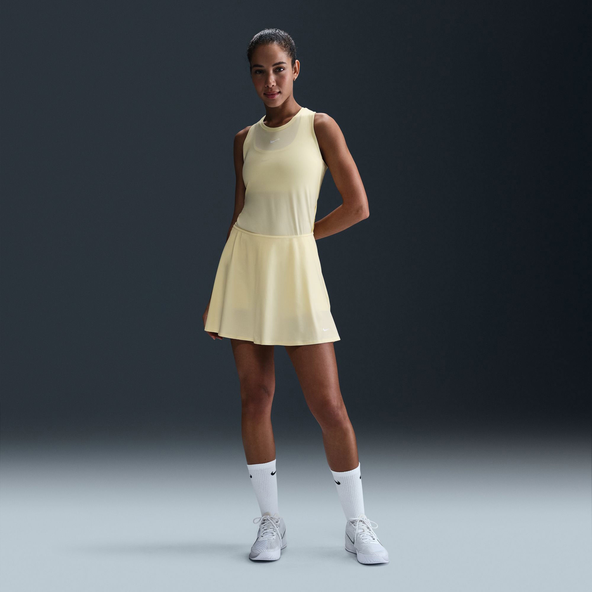 Nike Victory Women's Dri-FIT Mid-Rise Flouncy Tennis Skirt