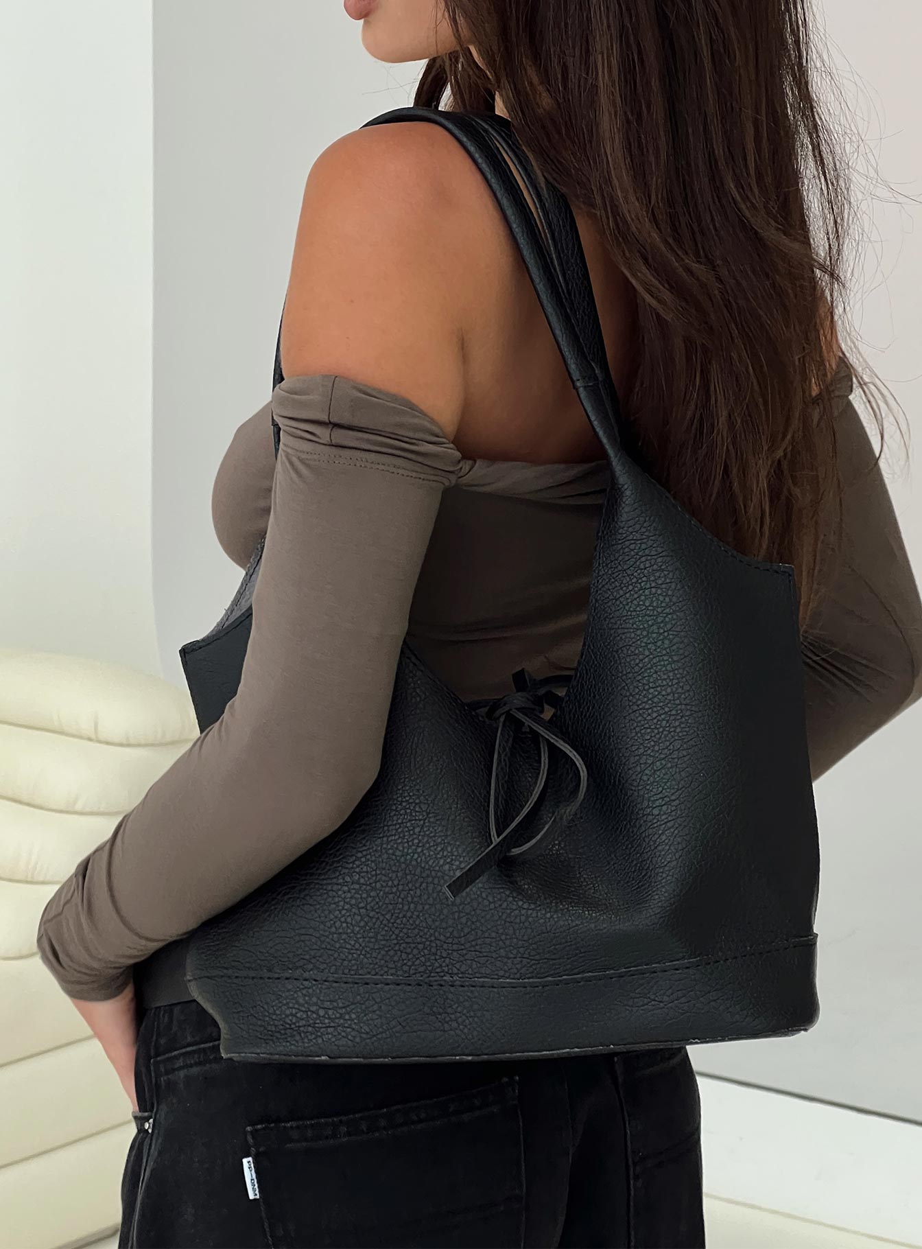 Nonstop Bow Detail Shoulder Bag Black、mySite、solidvoid