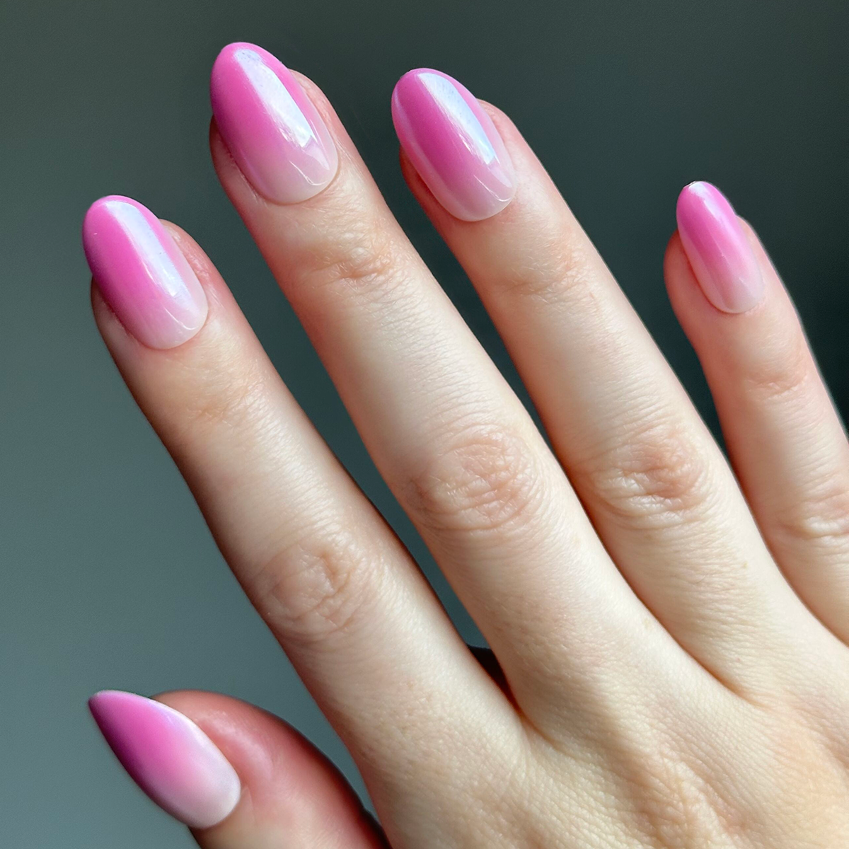 Pink Chrome Gradient | Medium | Oval - Tab Press-On、mySite、solidvoid