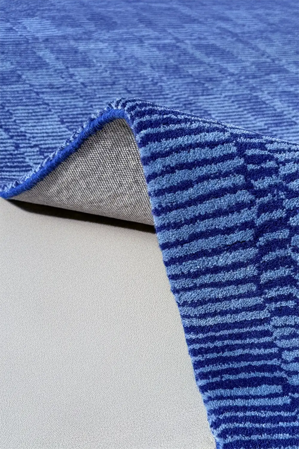 Breakline Blue Hand Tufted Wool Rug 4x5、mySite、gigharbornorthrealestate