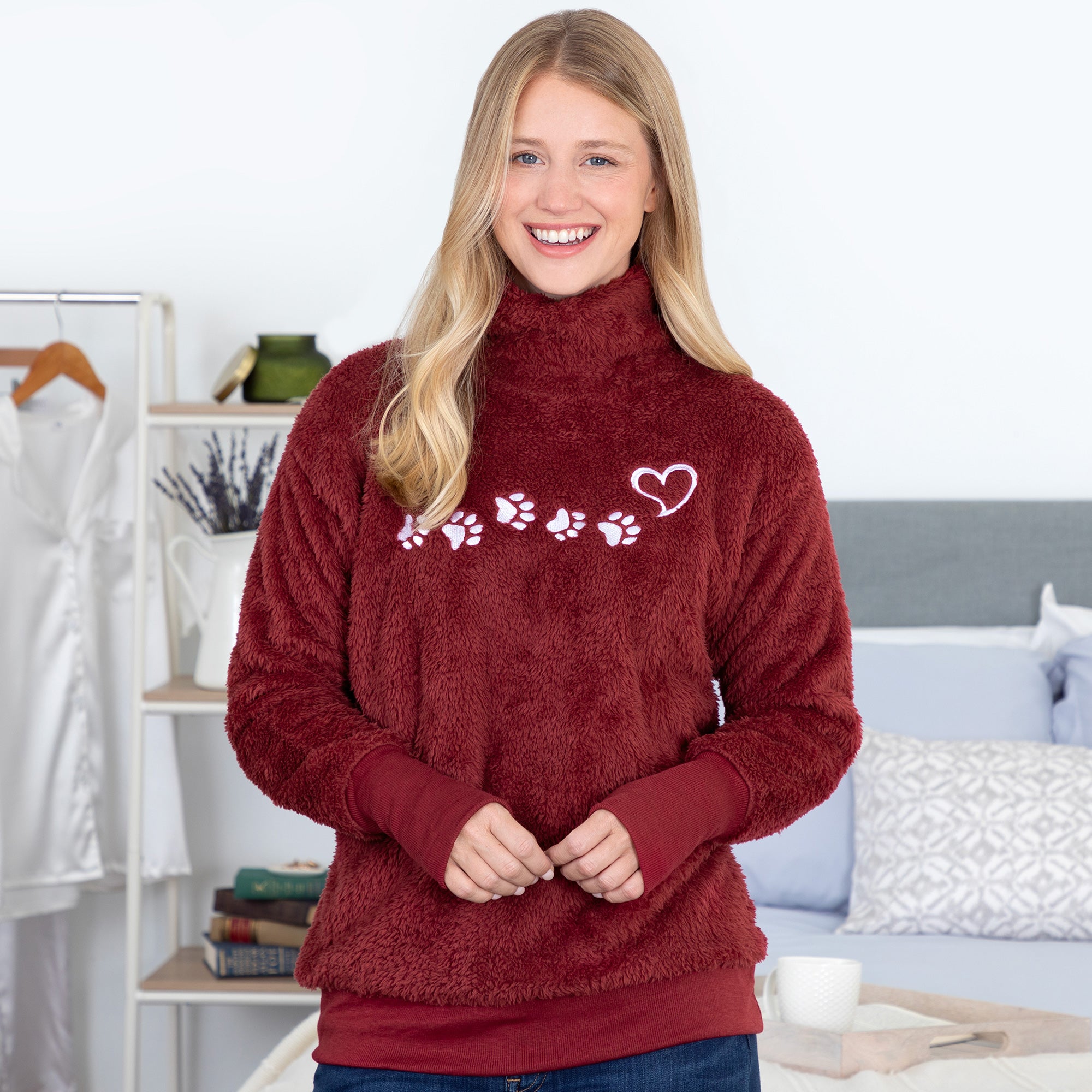 Paw Print Mock Neck Plush Sherpa Fleece Pullover with Thumb Holes、mySite、camillekostekn