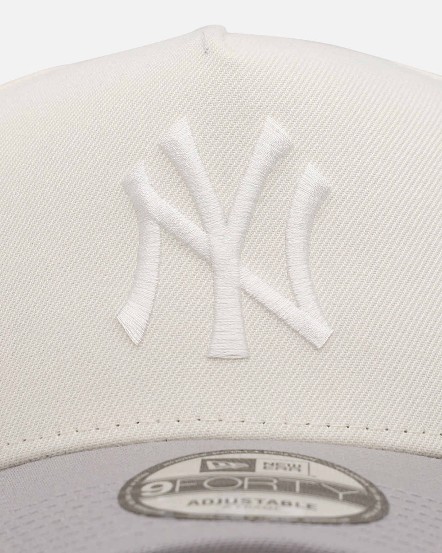 New Era New York Yankees 'Too Clean' 9FORTY A-Frame Snapback Chrome、mySite、zt4zffjzw