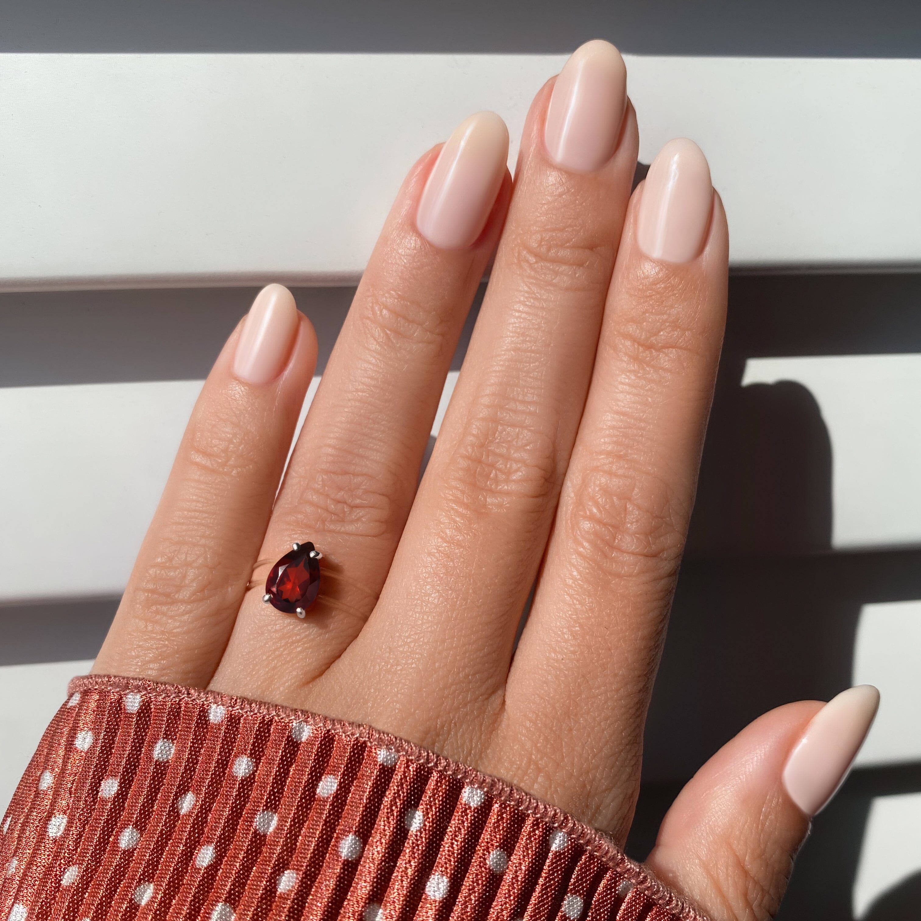 Garnet Ring Floating Sway - January Birthstone、mySite、hinf8tx79