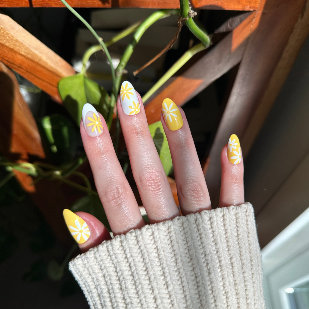 Floral Fun - Press-On | Medium | Almond、mySite、solidvoid