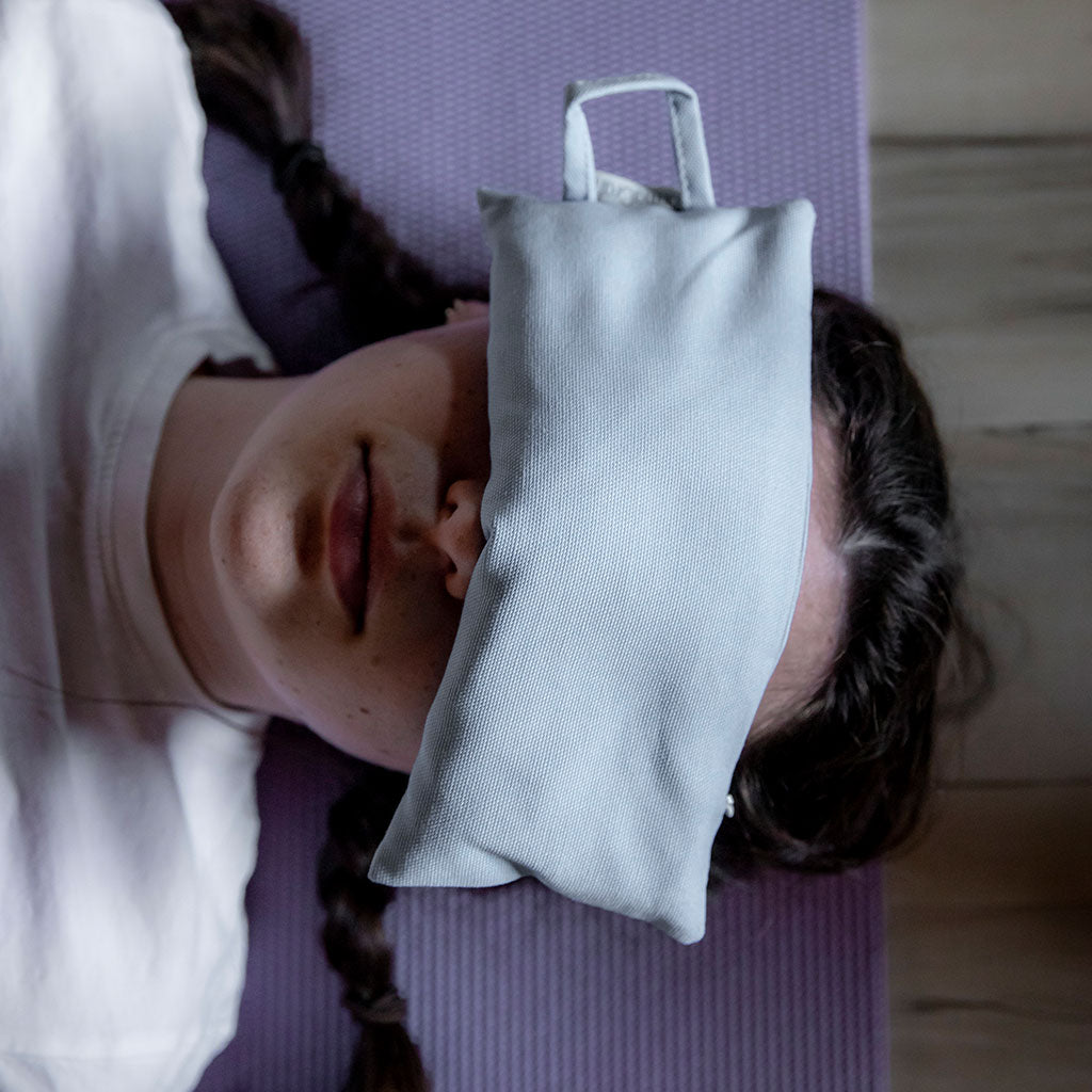 Studio Eye Pillow in Maroon、mySite、topwebapps