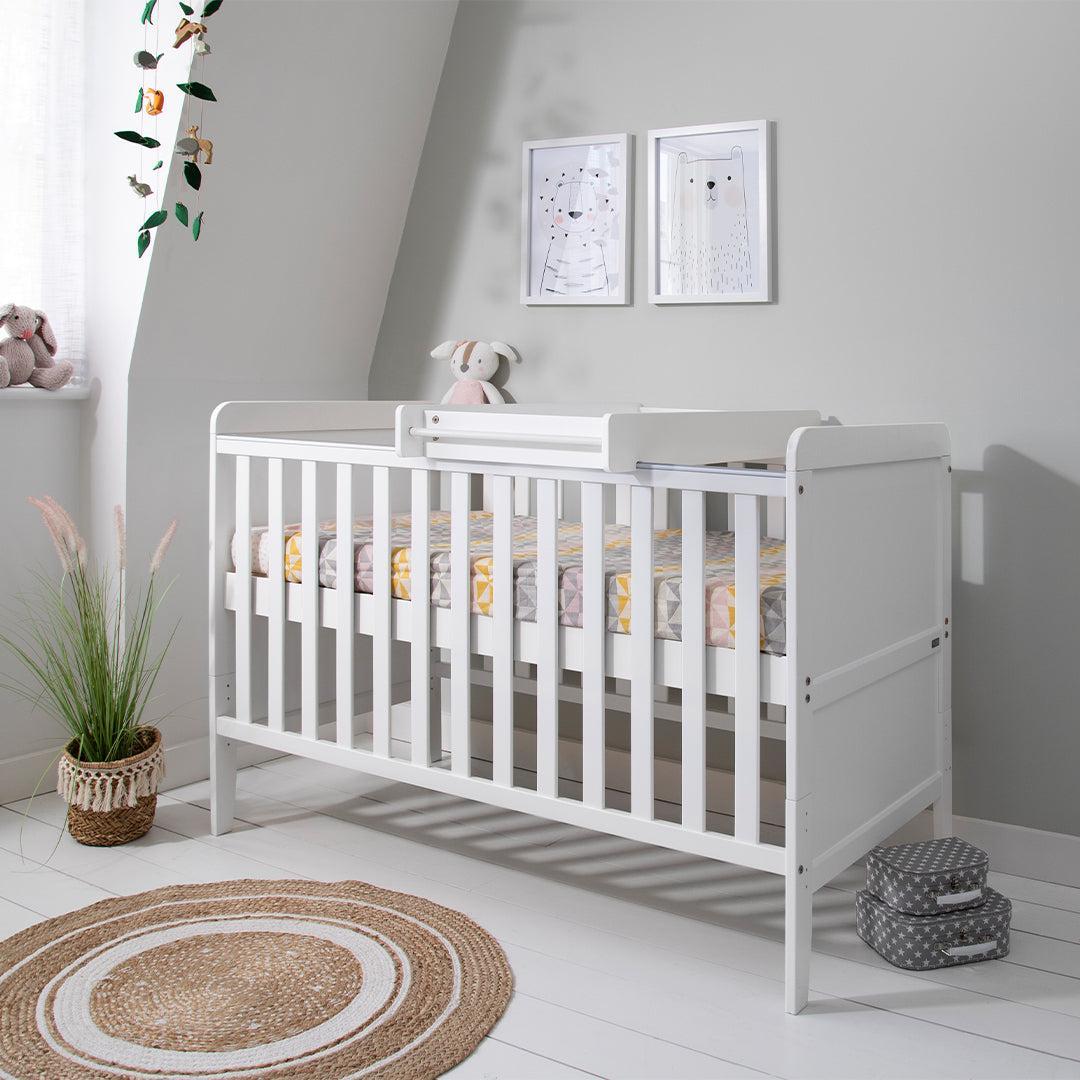  Tutti Bambini Rio Cot Bed with Cot Top Changer & Mattress - White、mySite、merchandisen