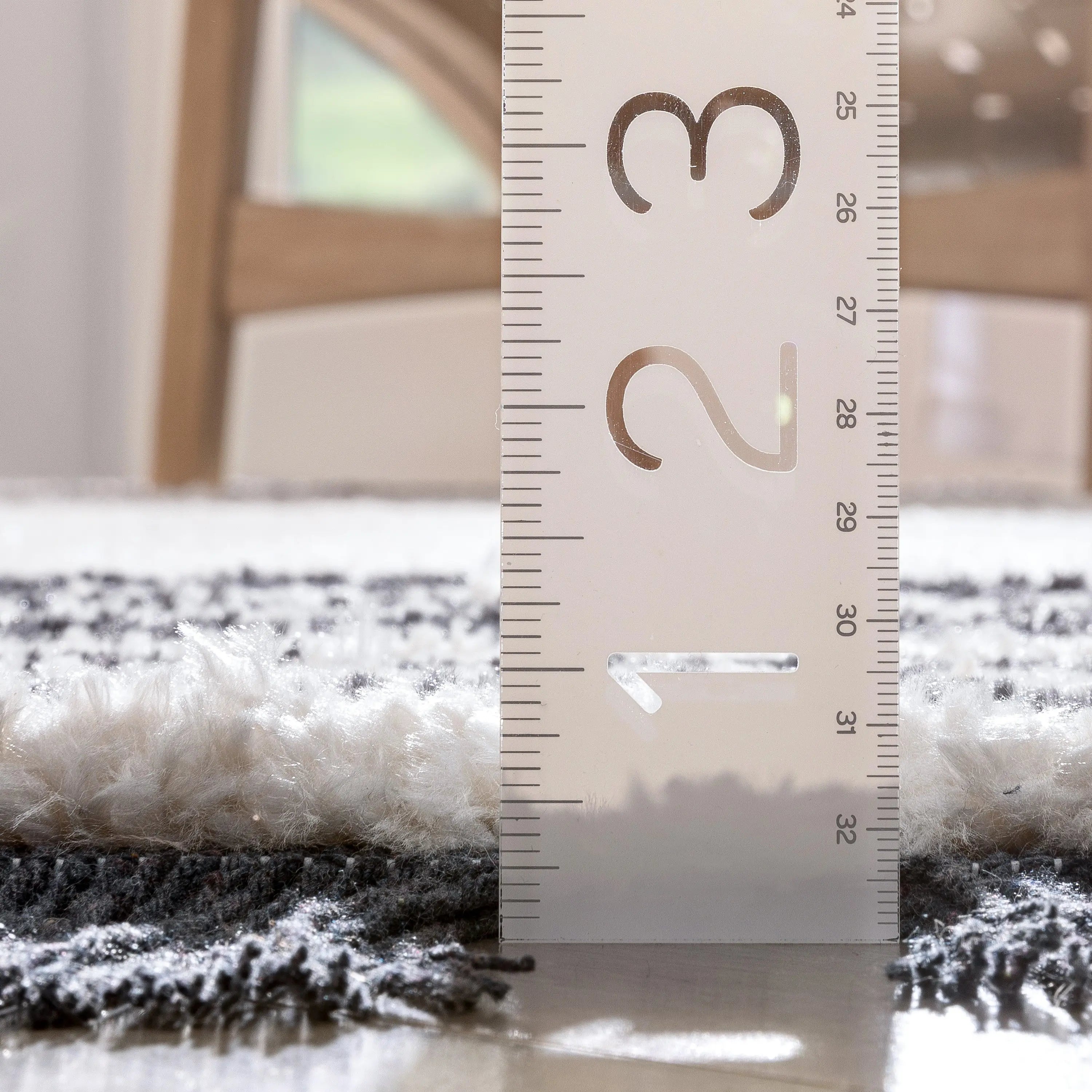 Adriel Tribal Solid Border Pattern Ivory High-Low Textured Pile Rug、mySite、gigharbornorthrealestate