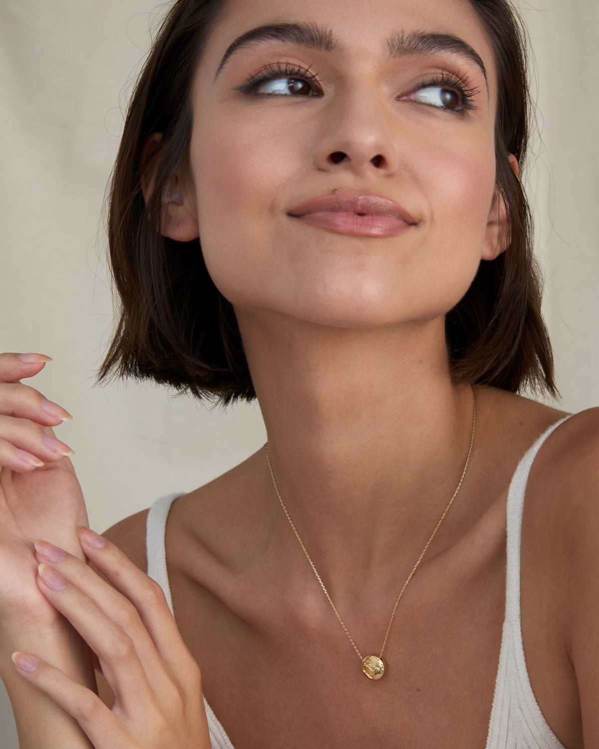 Us Against The World Icon Necklace、mySite、hinf8tx79