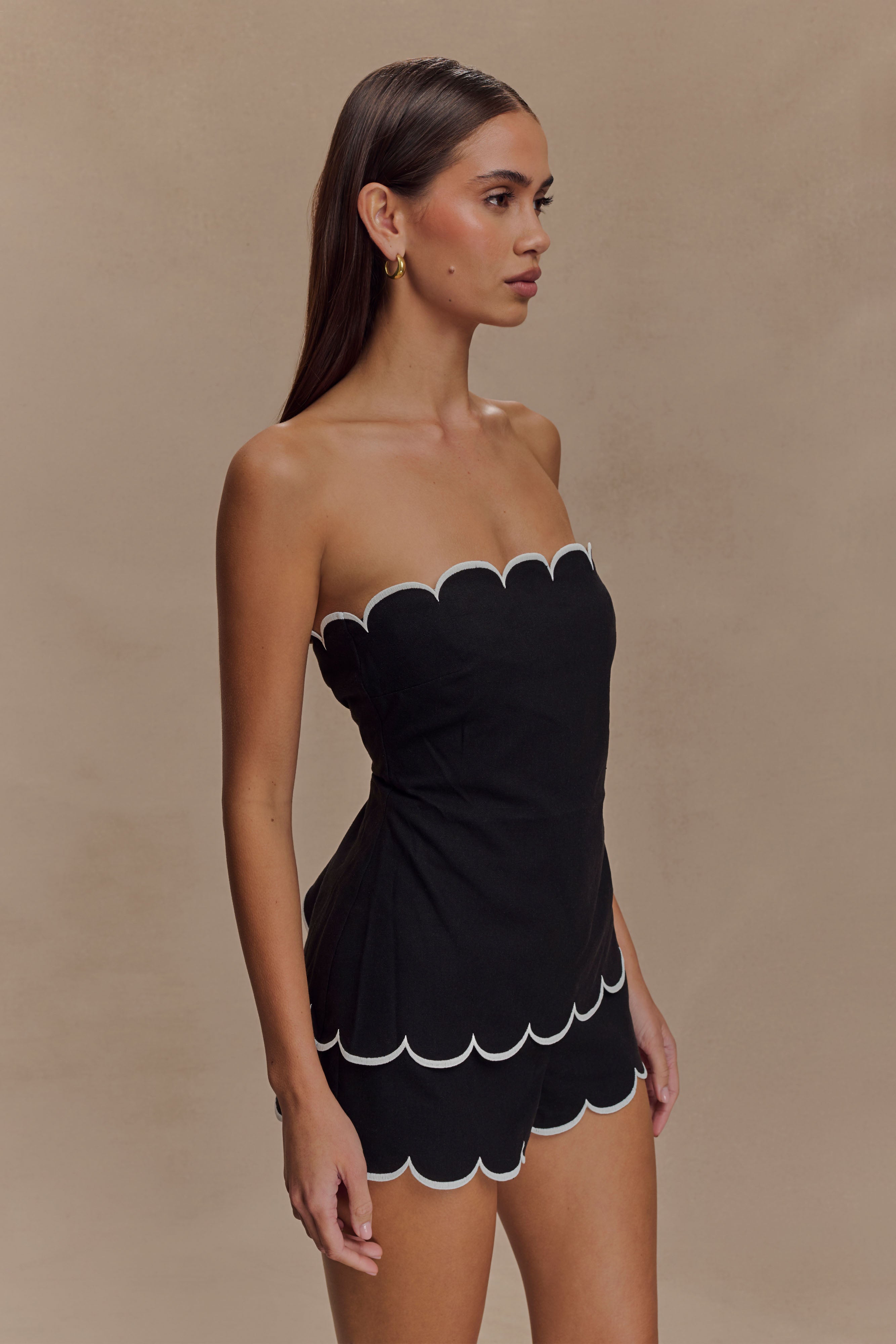 Judith Strapless Scallop Top - Black、mySite、solidvoid