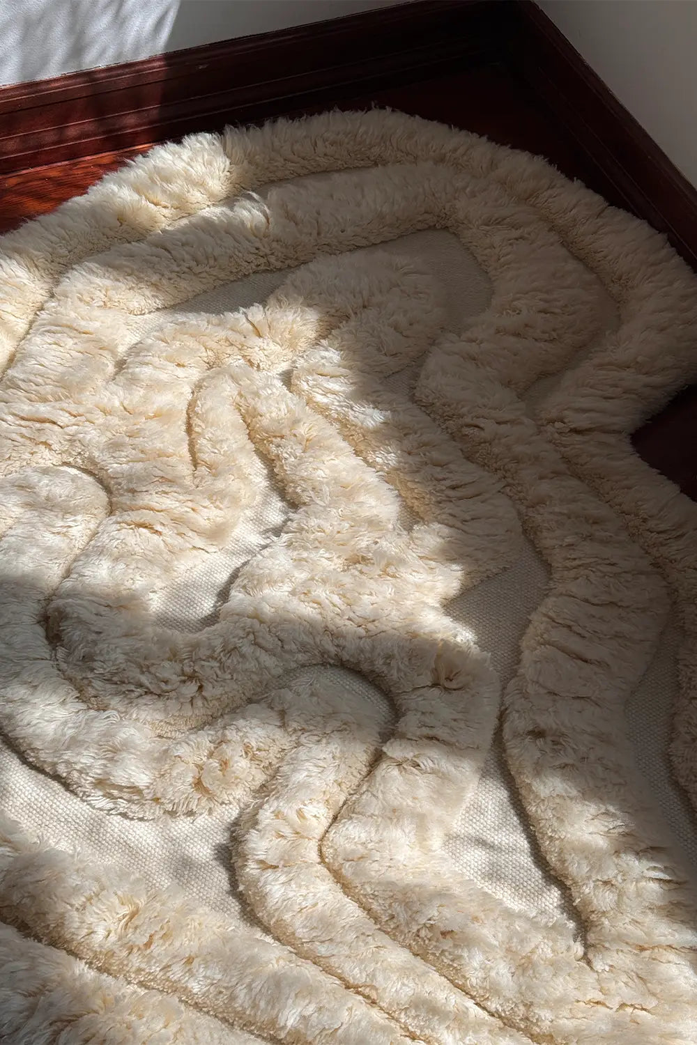 Rolling Tides Organic Shaped Shag Wool Rug、mySite、gigharbornorthrealestate