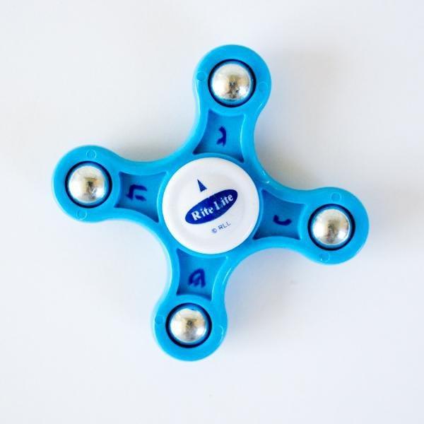 Dreidel Fidget Spinner - Blue, Yellow or White、mySite、topwebapps