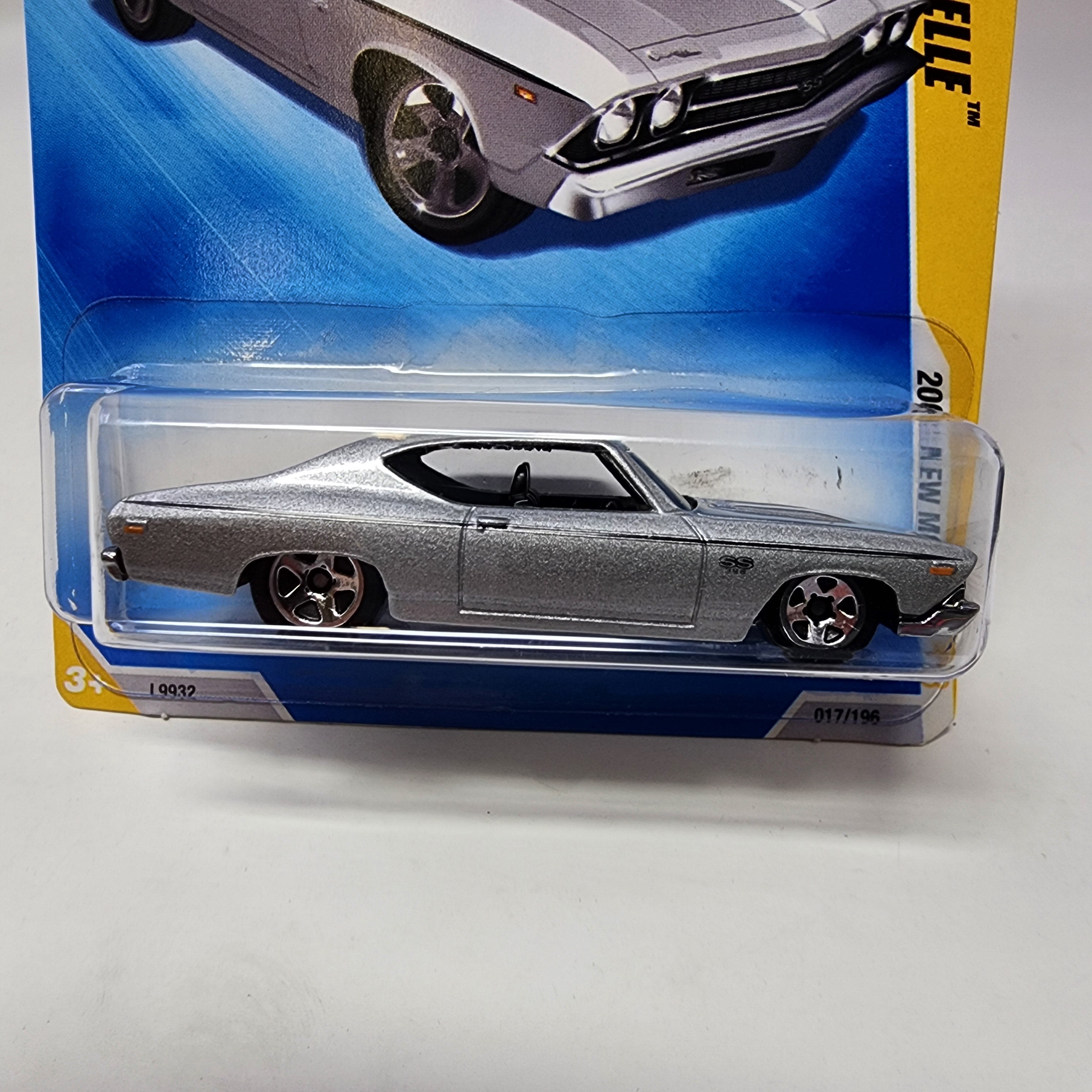 '69 Chevelle #17 * Silver * Hot Wheels 2008 New Models、mySite、hgirdovlk