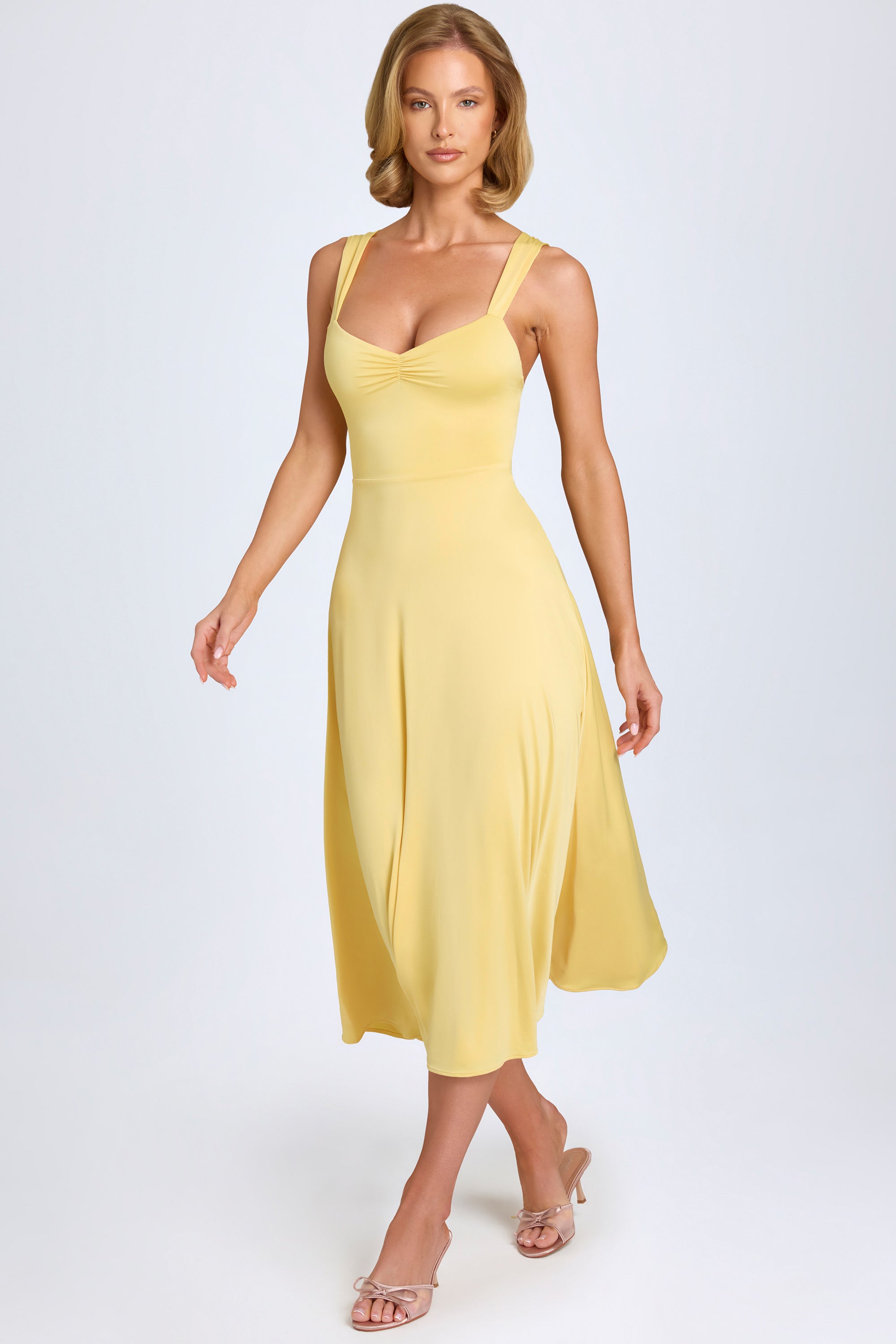 Sweetheart-Neck Ruched Midaxi Dress in Pastel Yellow、mySite、solidvoid