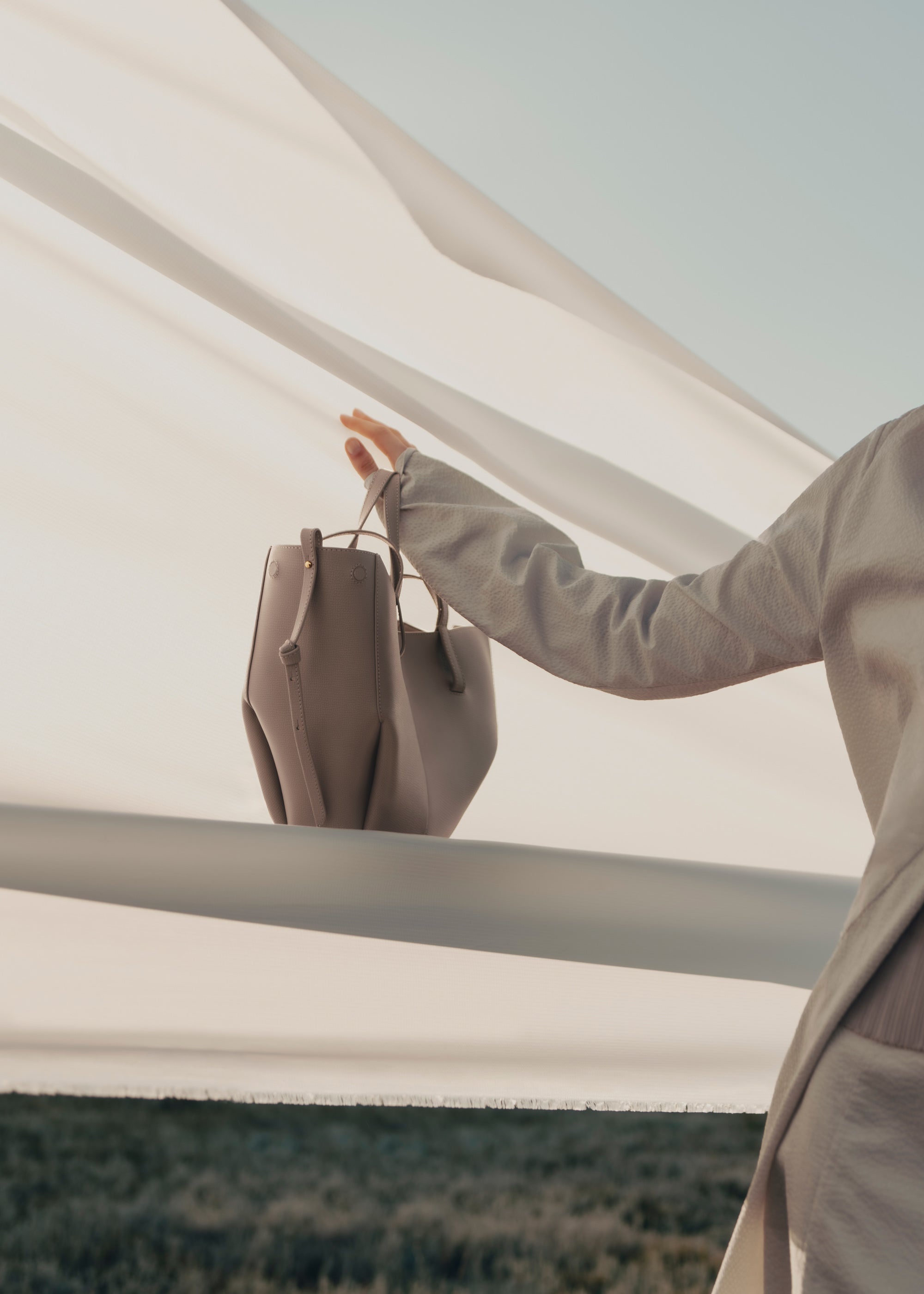 Cyme Mini - Taupe Grain茅、mySite、camillekostekn