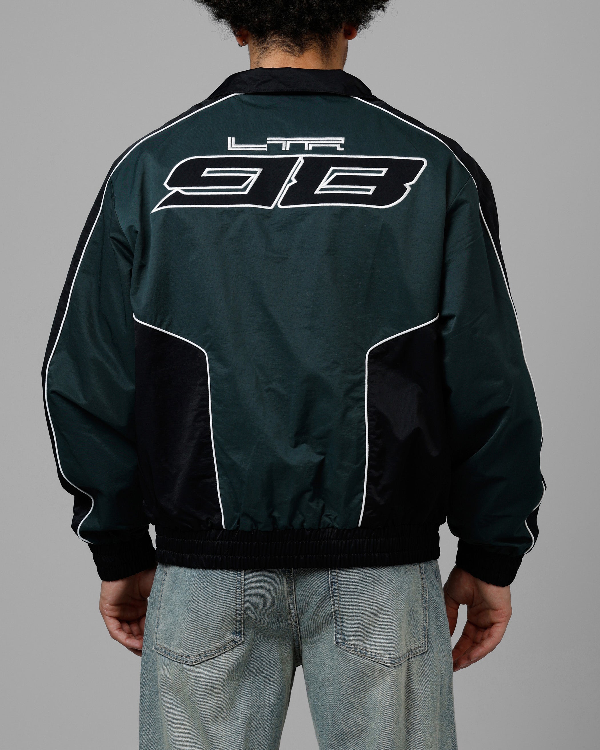 {product_title} - {shop_name}