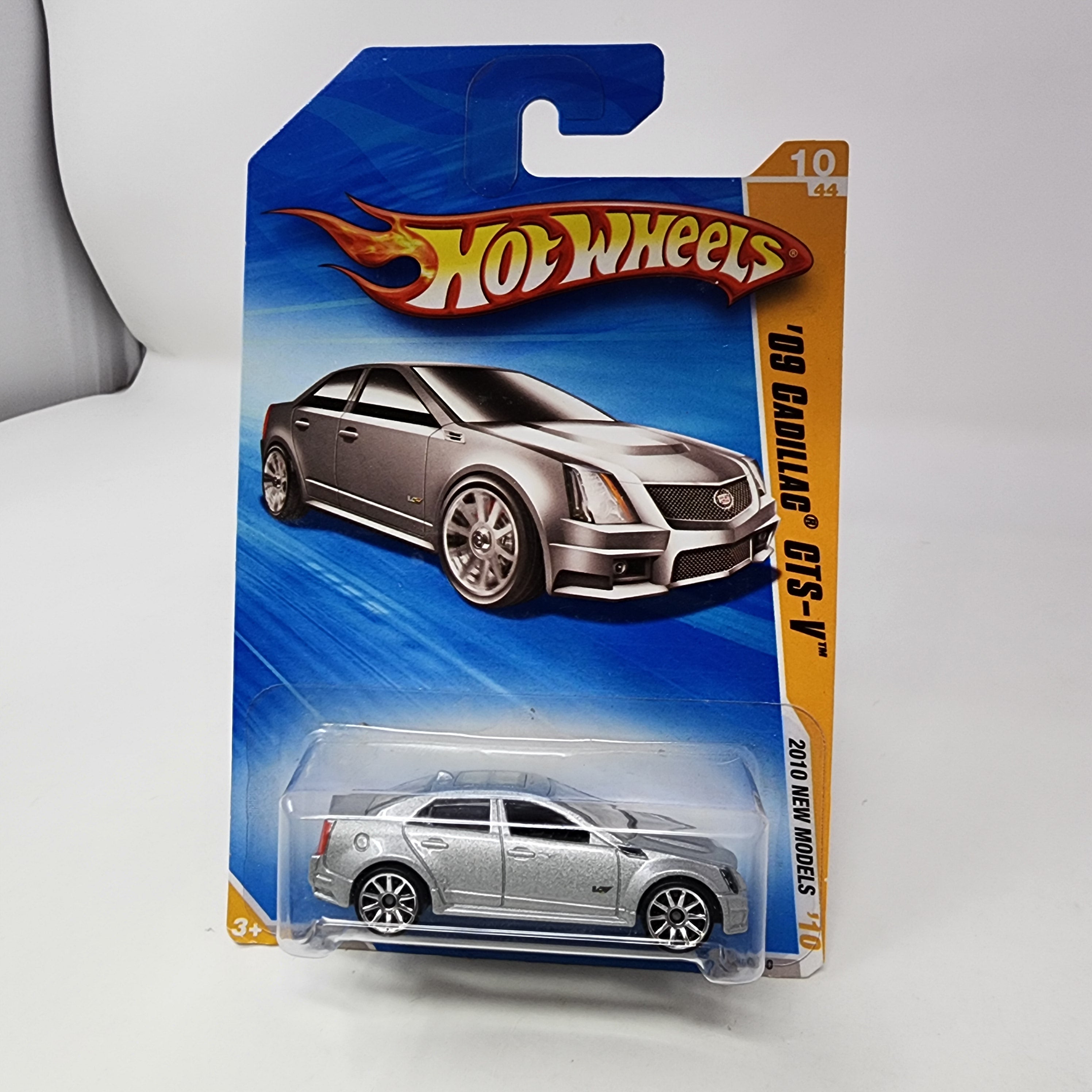 '09 Cadillac CTS-V #10 * Silver * Hot Wheels 2010、mySite、hgirdovlk