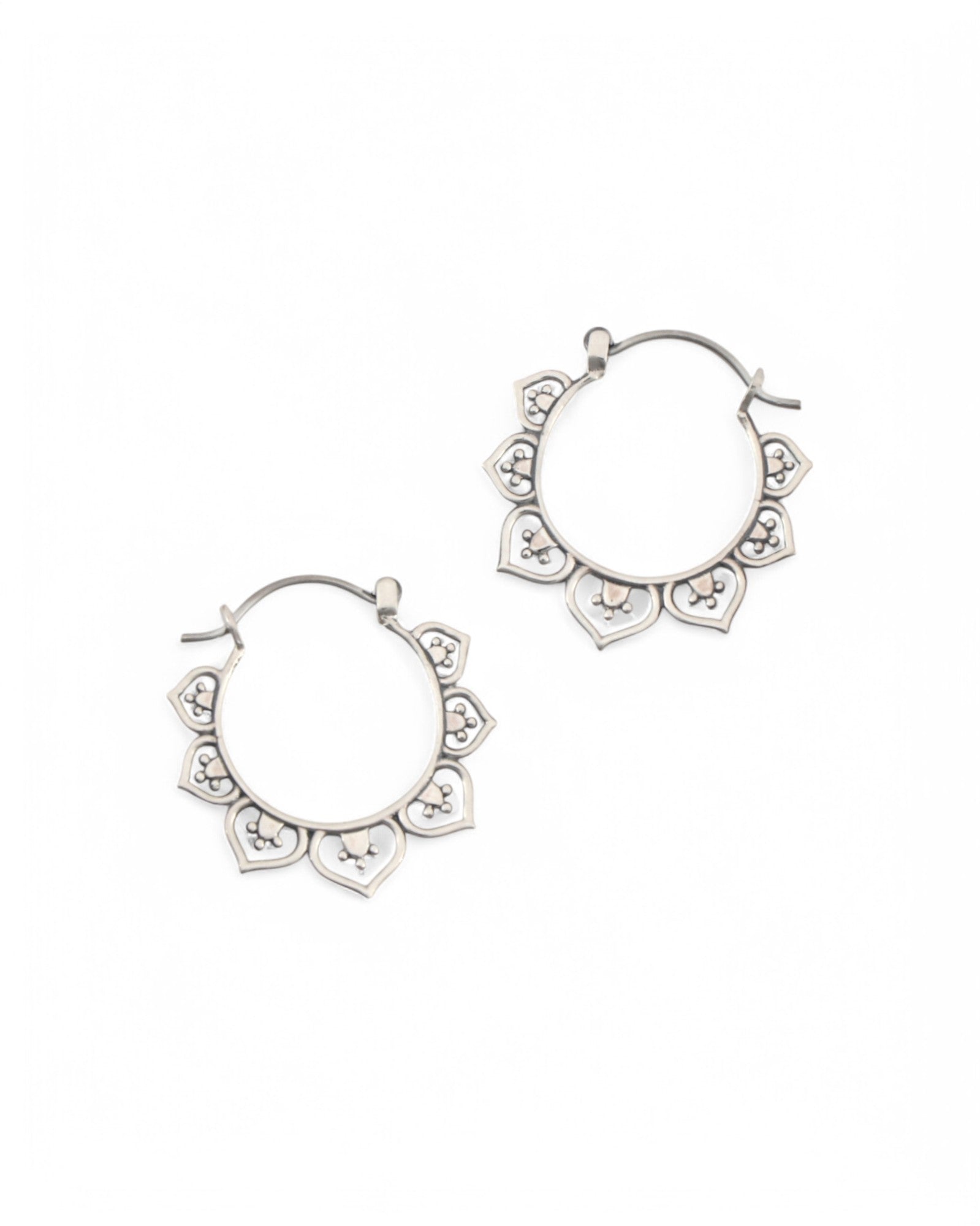 Sterling Silver Lotus Flower Hoop Earrings、mySite、topwebapps