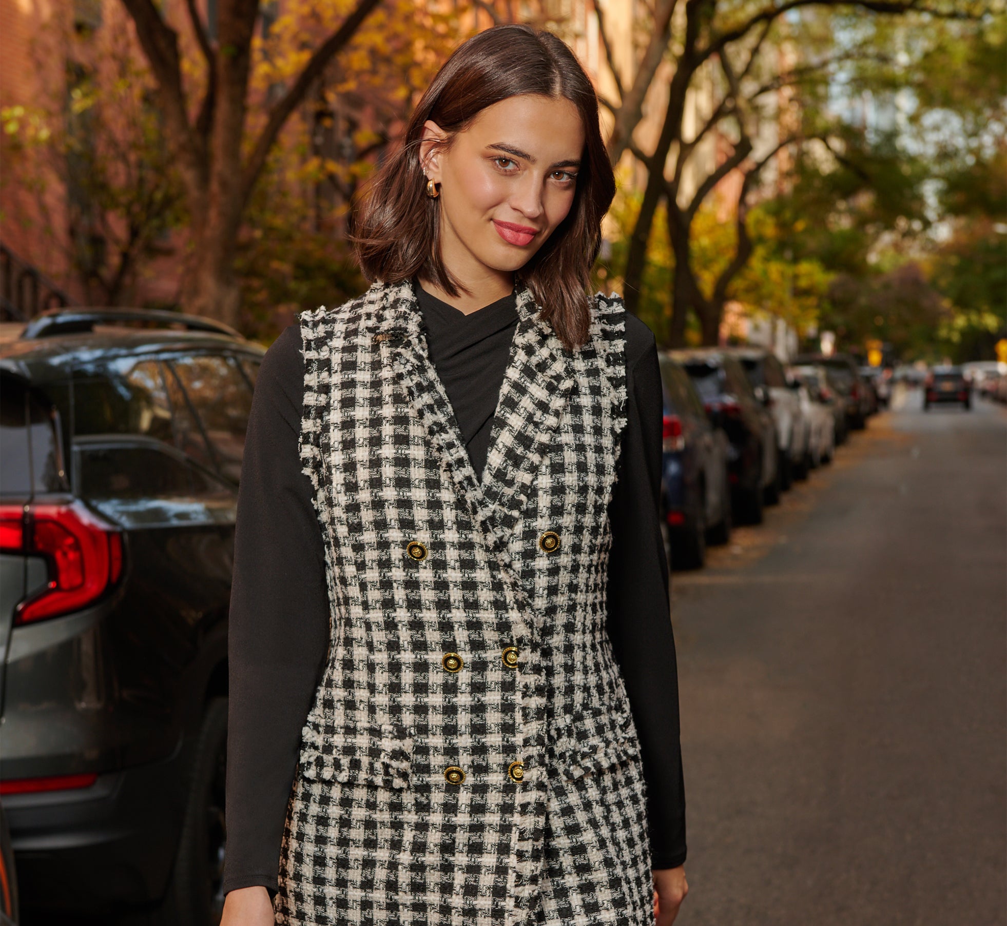 Sleeveless Houndstooth Duster Vest With Raw Edges In Black Ivory Boucle Houndstooth、mySite、solidvoid