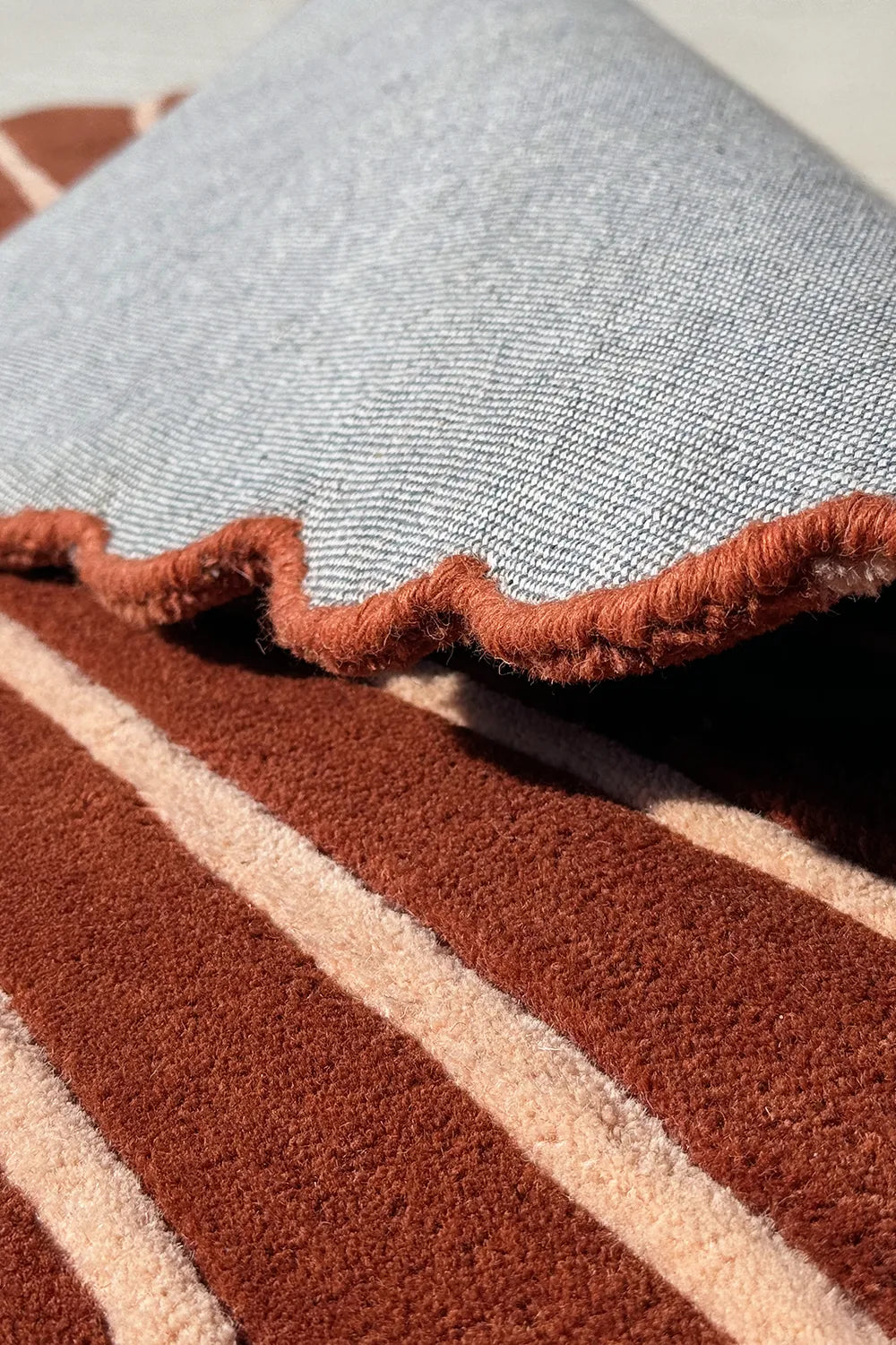 Fronda Hand Tufted Wool Rug、mySite、gigharbornorthrealestate