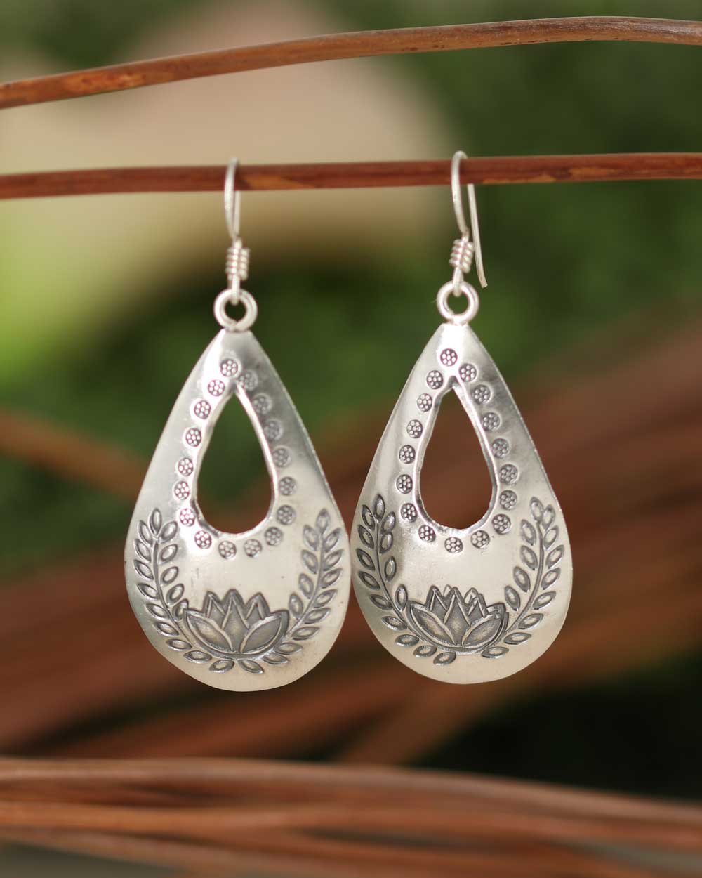 Sterling Silver Lotus Dangle Earrings、mySite、topwebapps