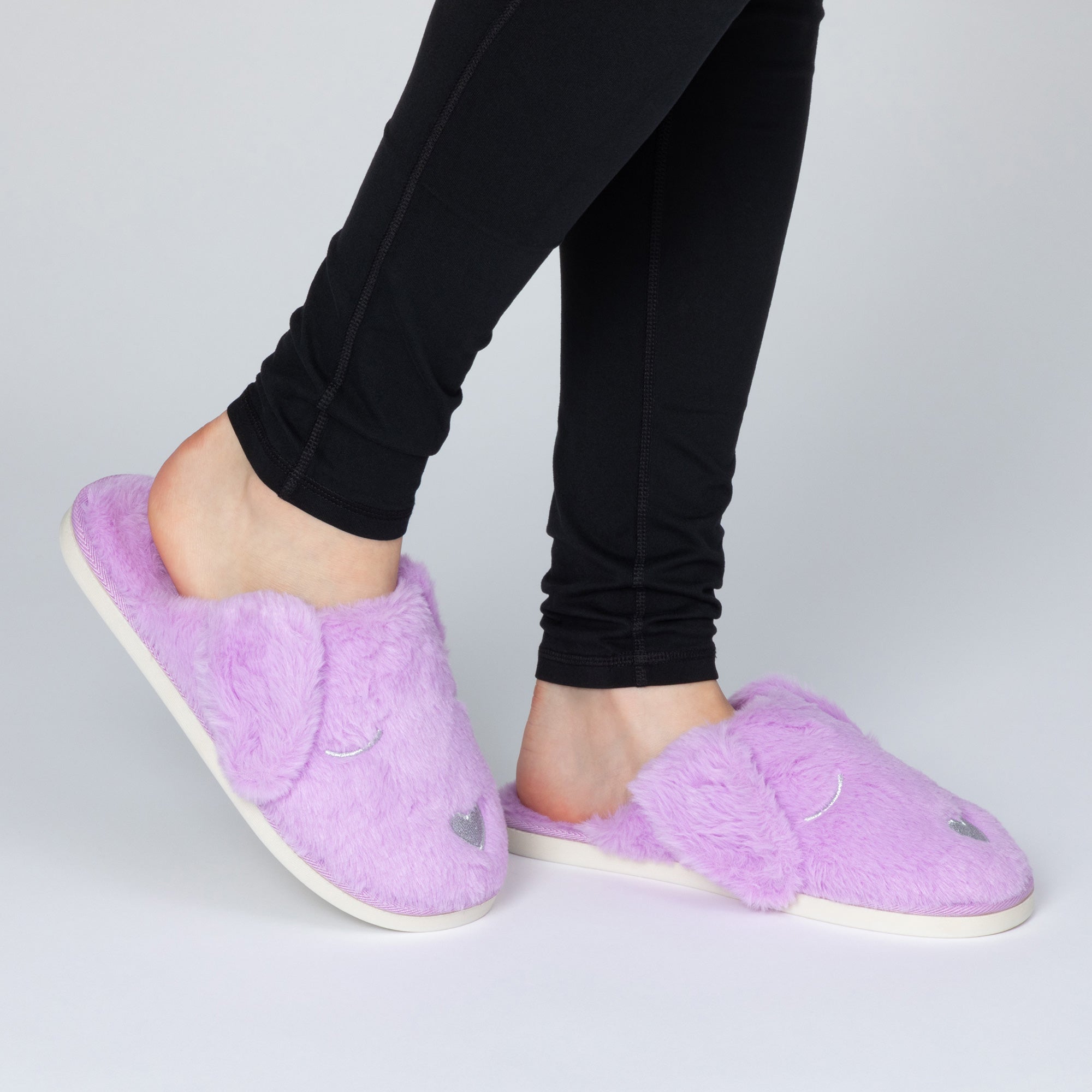 Floppy Ear Dog Fuzzy Slippers、mySite、camillekostekn