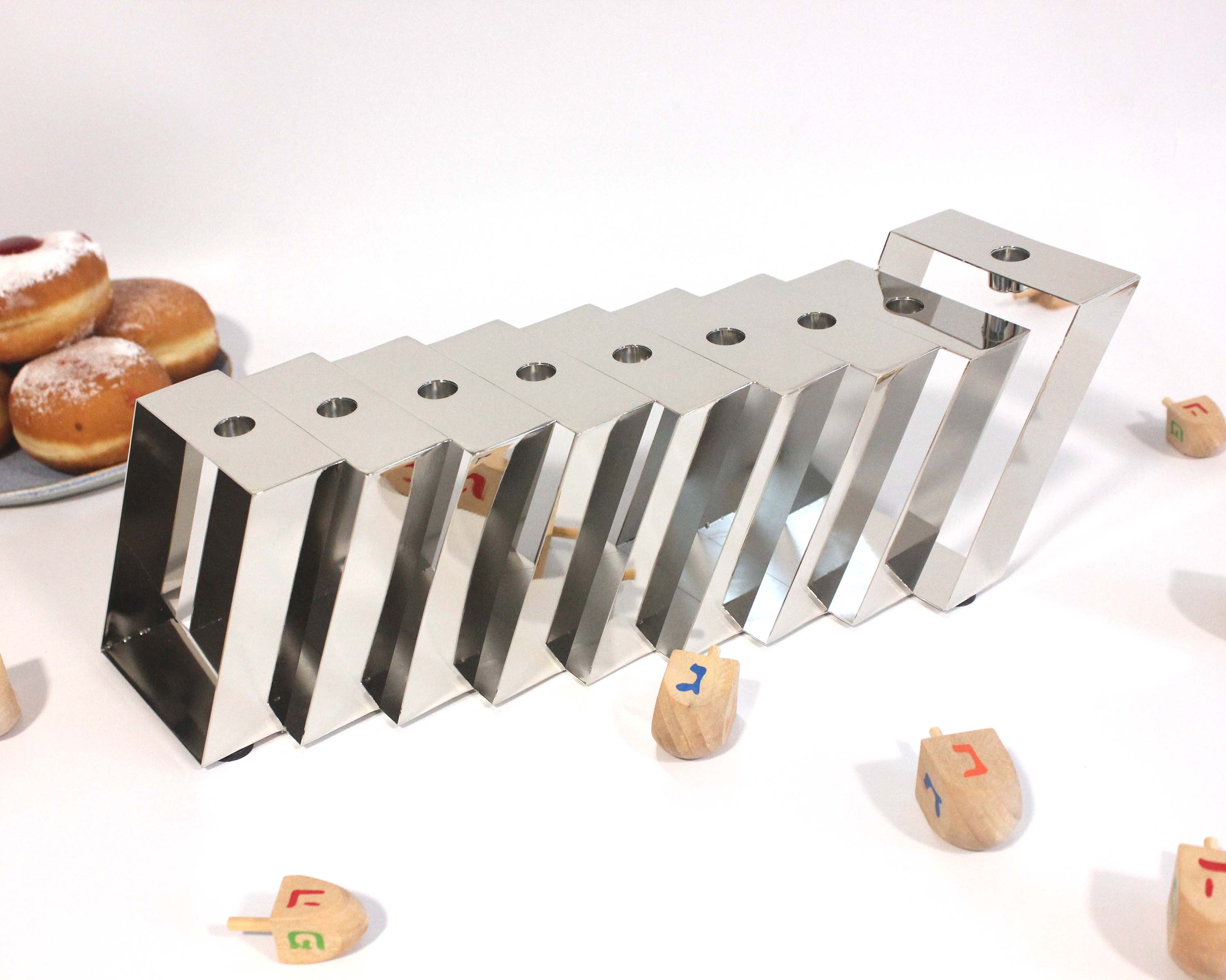 Modern Silver Coated Menorah - Oil or Wax Candles、mySite、topwebapps