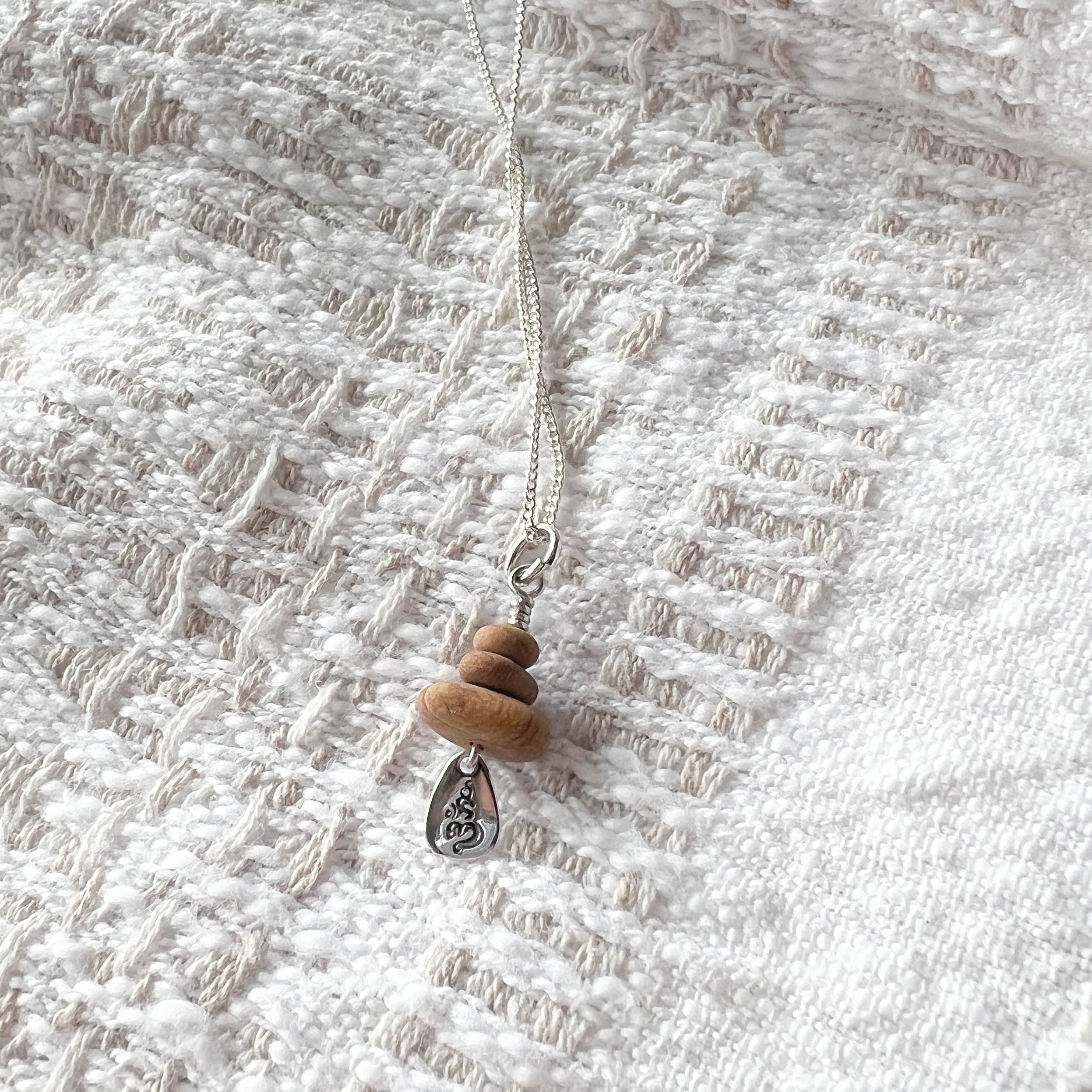 3 Stone Stack Necklace、mySite、topwebapps