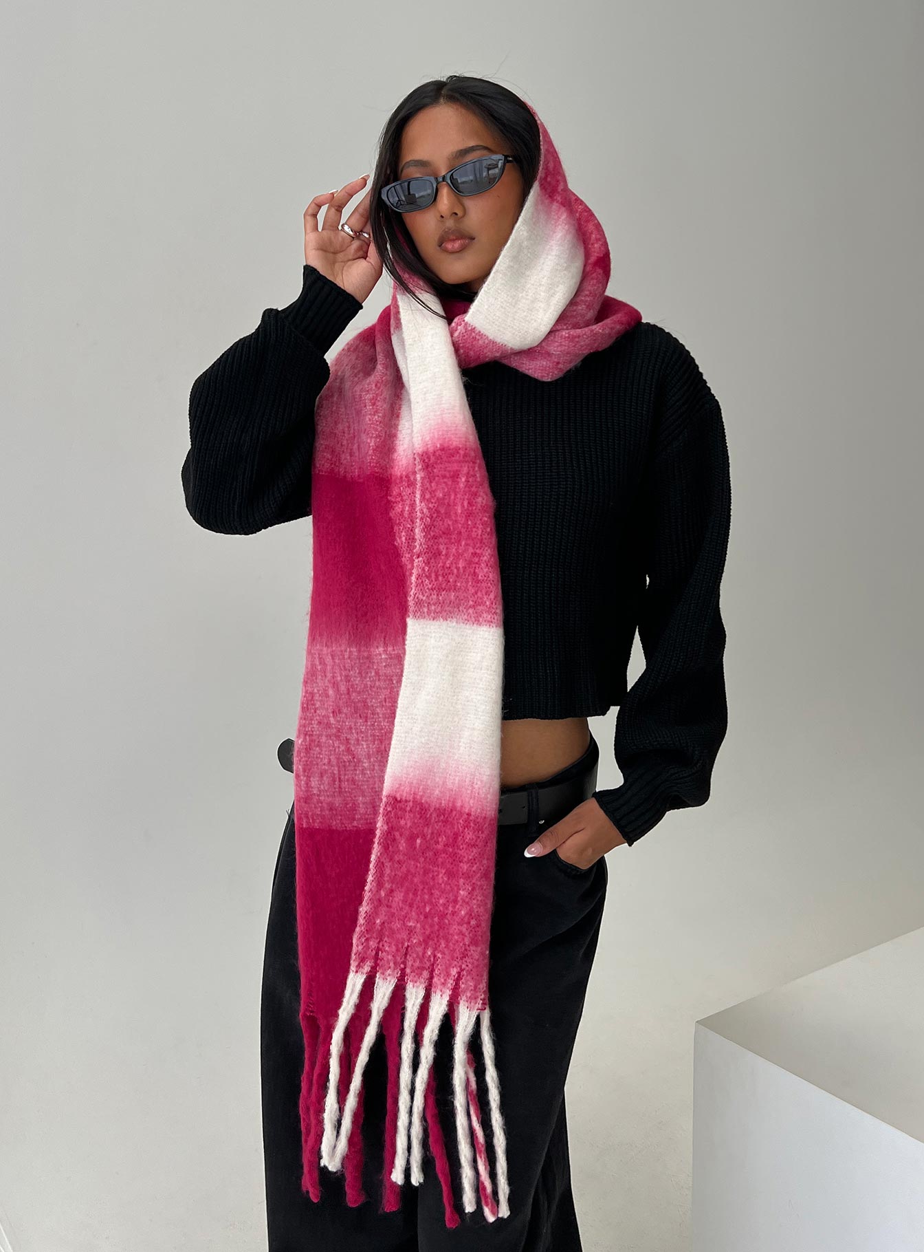 Consideration Scarf Pink Check、mySite、solidvoid