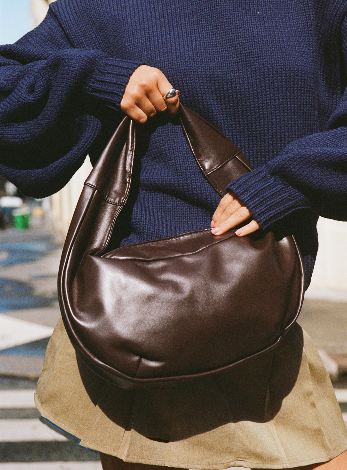 Prospect Park Shoulder Bag Chocolate、mySite、solidvoid