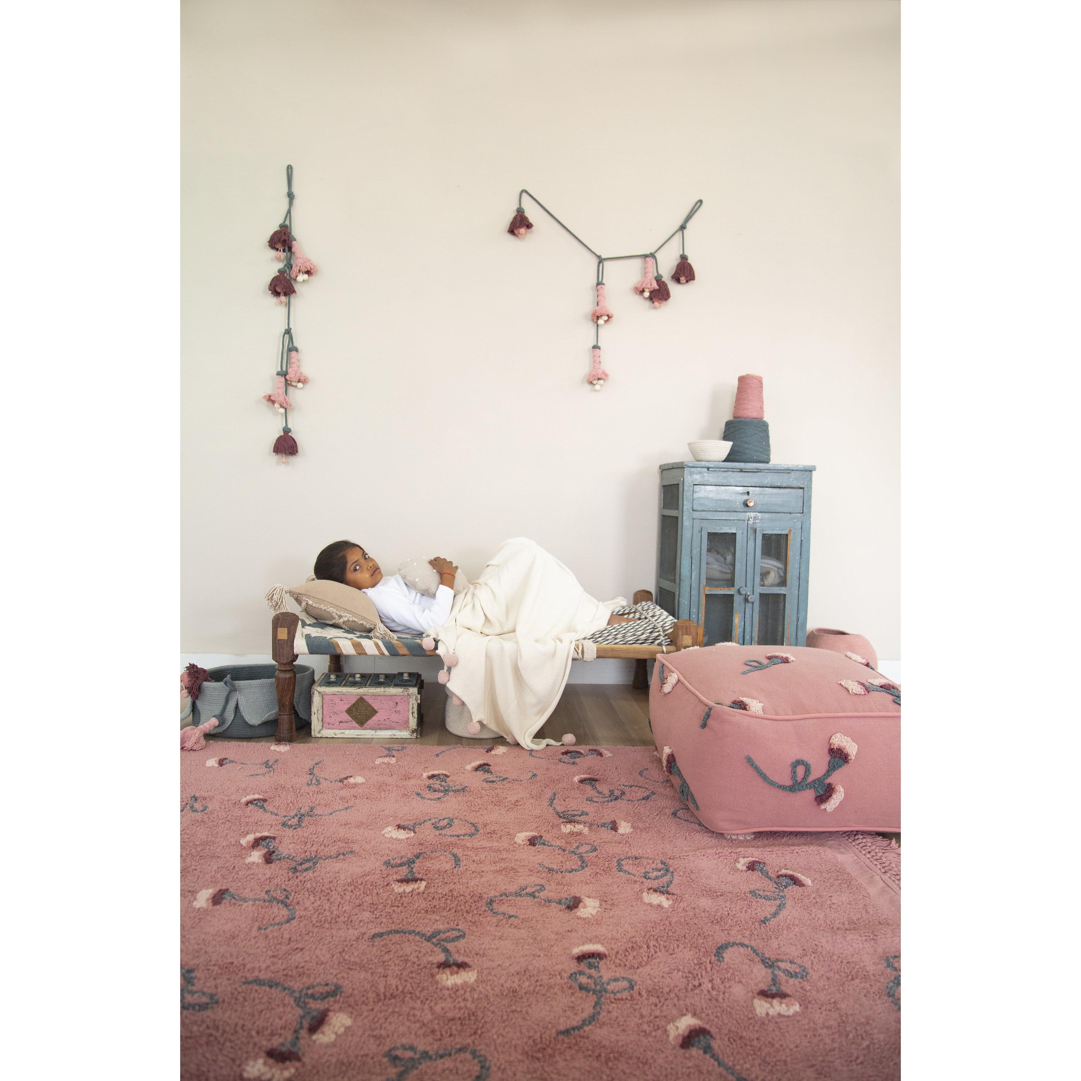 English Garden Ash Rose Machine Washable Area Rug、mySite、gigharbornorthrealestate