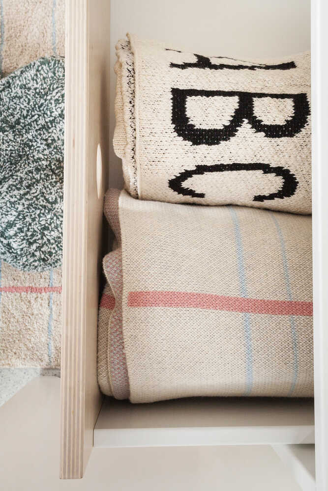 KNITTED BLANKET ABC NATURAL - BLACK、mySite、gigharbornorthrealestate