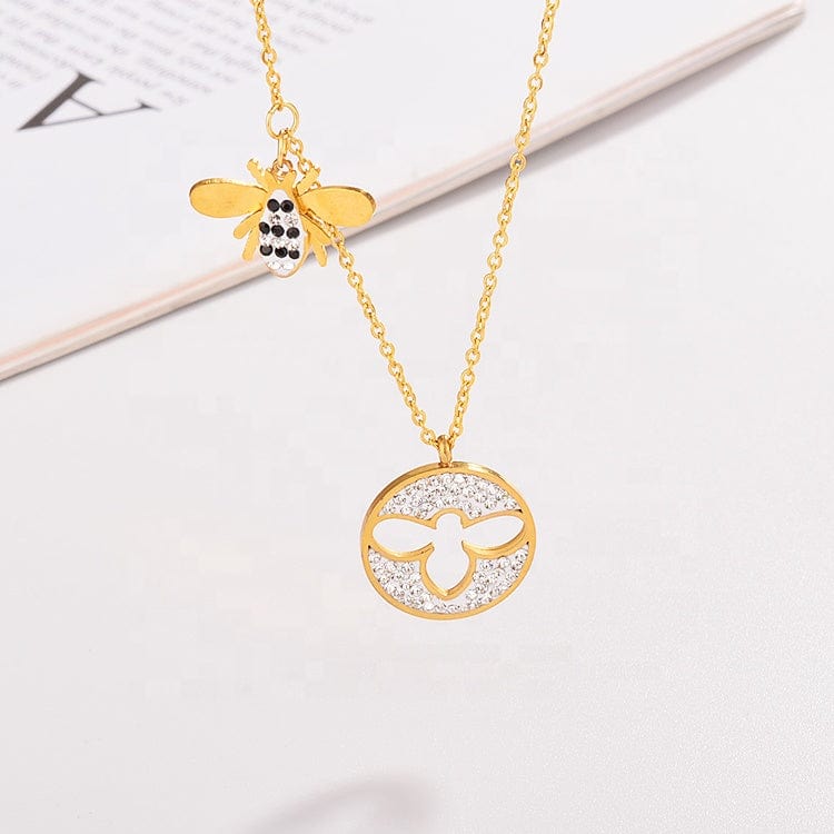 Sparkling Bee Medallion Necklace Rose, Yellow or White Gold Plating Cut Out Bee, SO CUTE!!!、mySite、g9winljtr