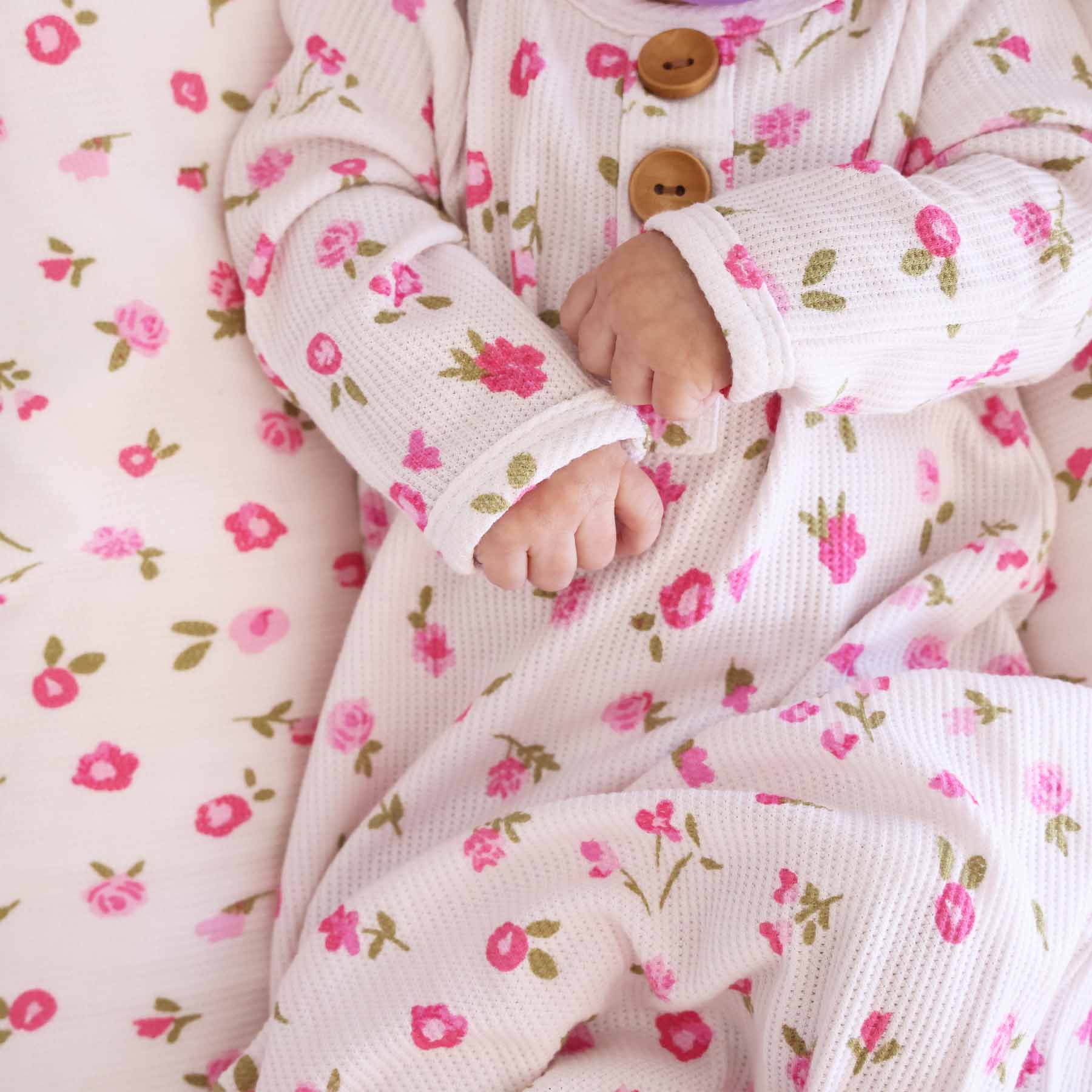  Penny's Posies Bamboo Waffle Newborn Baby Knot Gown & Hat Set、mySite、layawaytickets