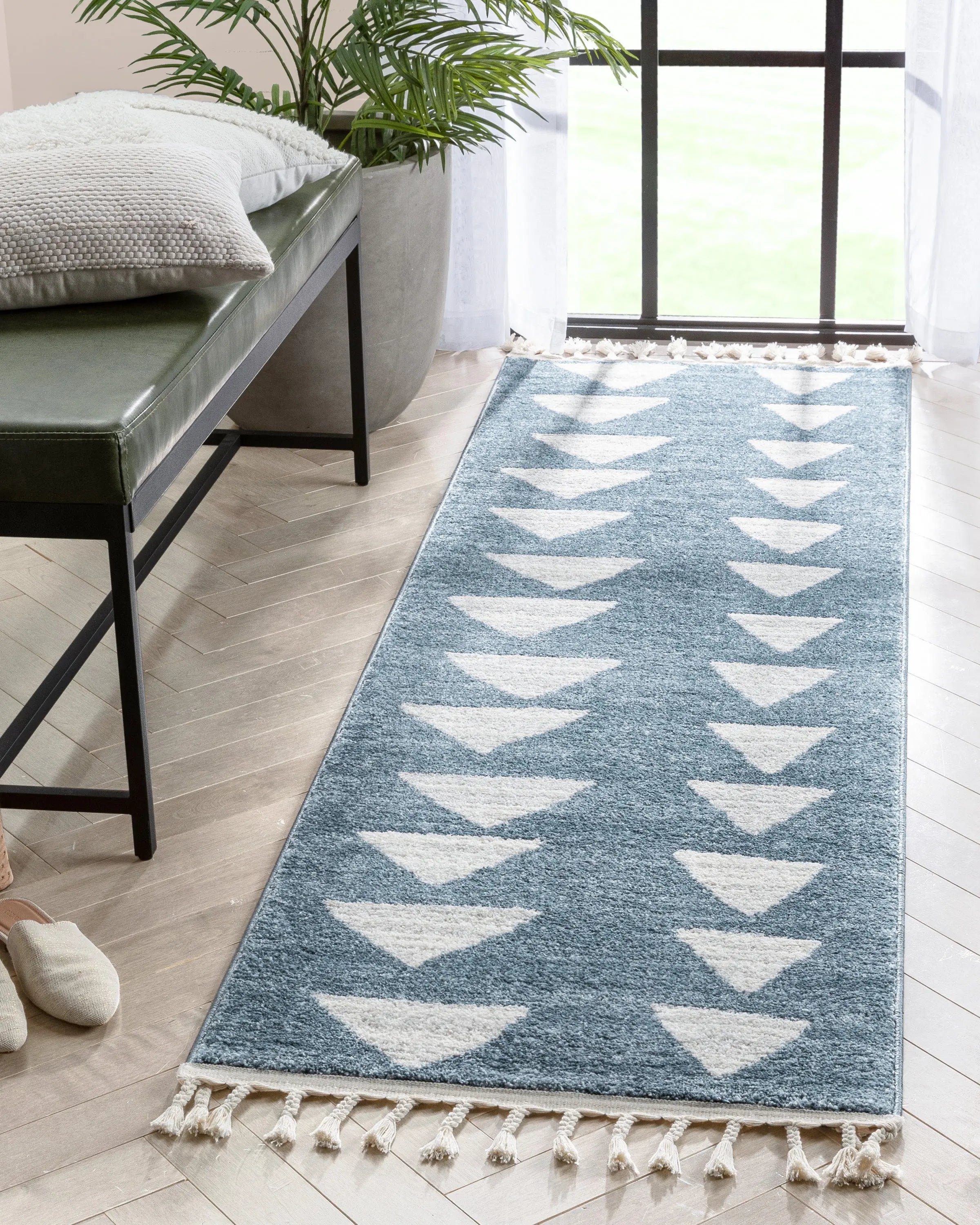 Triangles Modern Geometric Pattern Blue Kids Rug、mySite、gigharbornorthrealestate