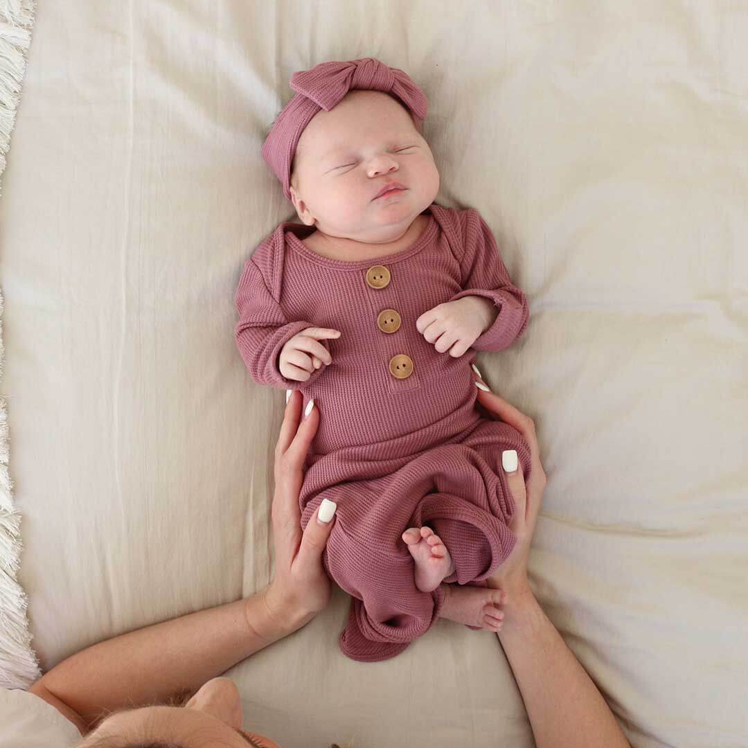  Boysenberry Bamboo Waffle Newborn Baby Knot Gown & Hat Set、mySite、layawaytickets