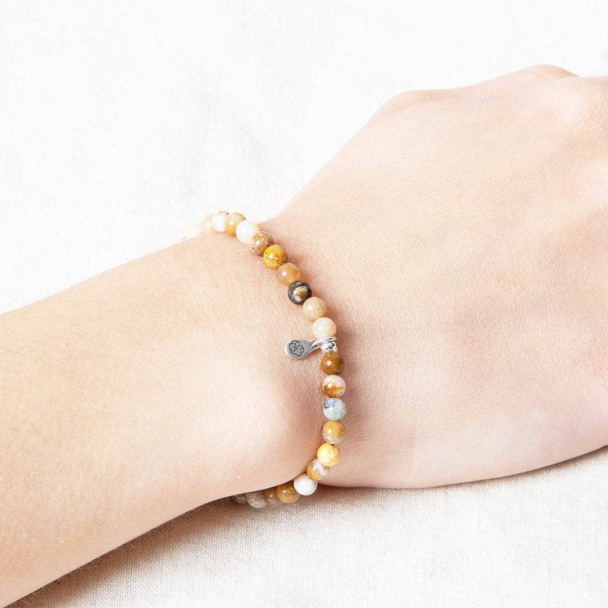 Natural Coral Jade Chrysanthemum Energy Bracelet、mySite、hinf8tx79