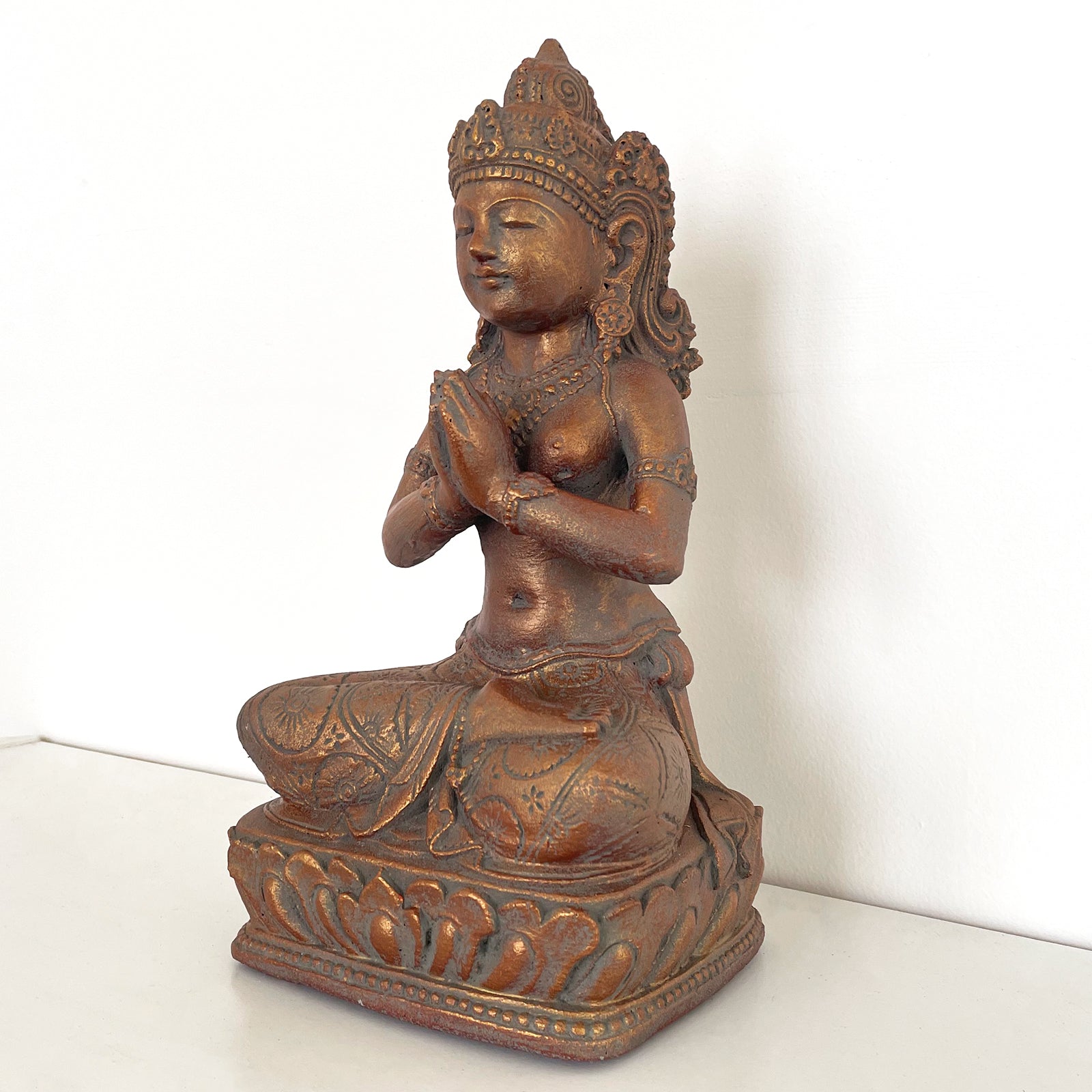 Small Praying Tara Garden Statue、mySite、topwebapps