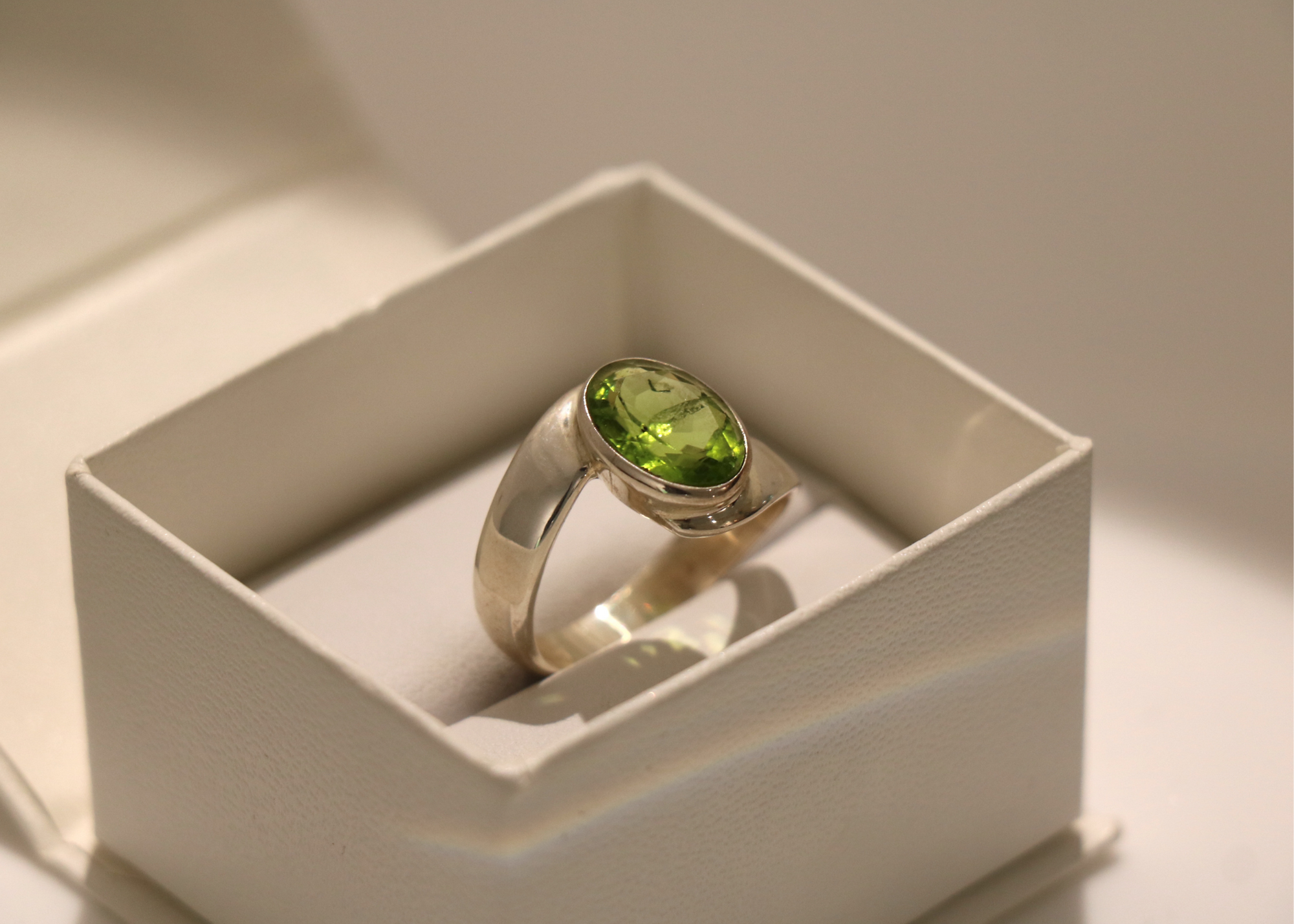 Faceted Peridot Ring (Sterling Silver)、mySite、topwebapps