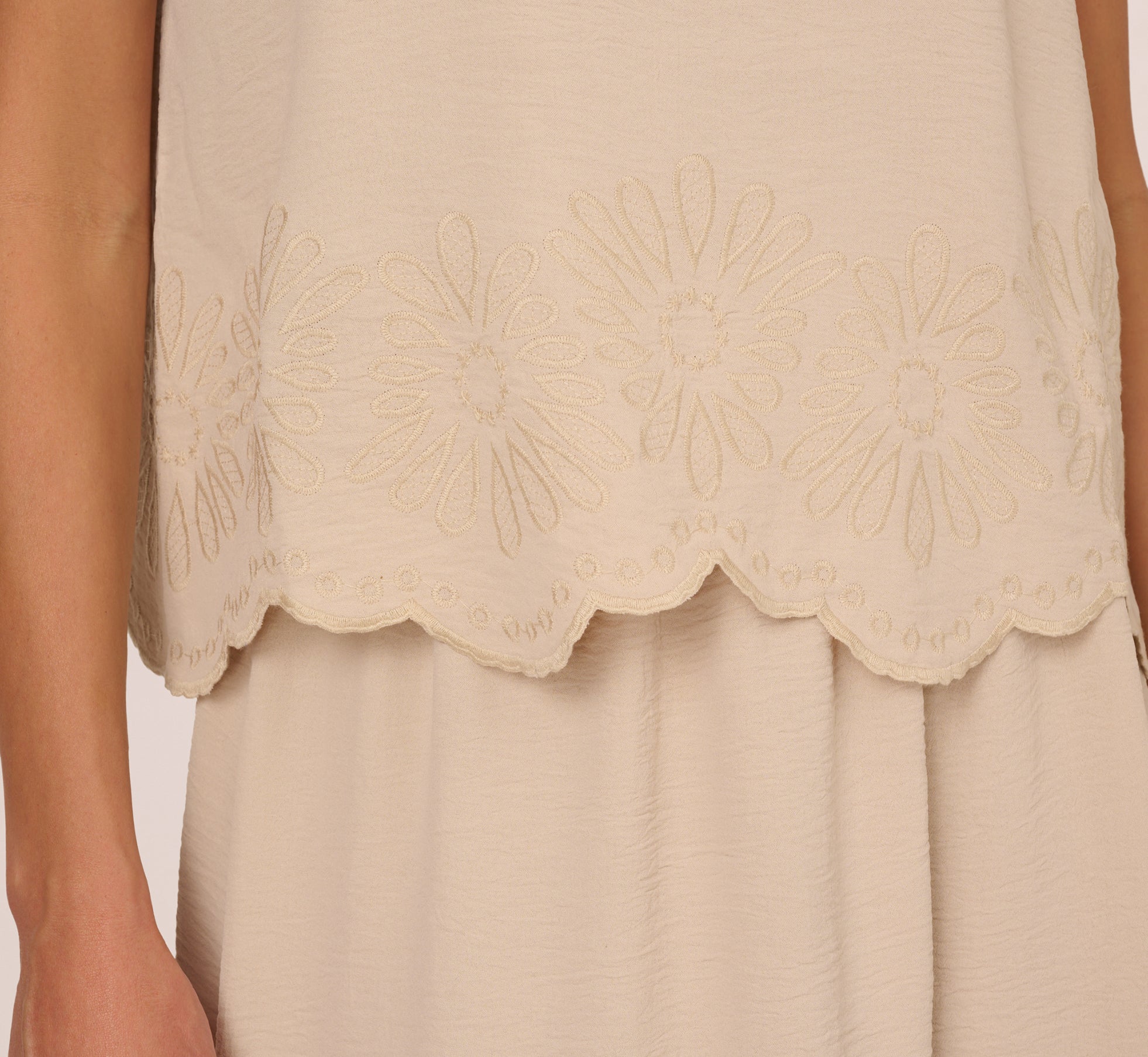 Flutter Sleeve Embroidery Scalloped Hem Top In Bamboo Wood、mySite、solidvoid