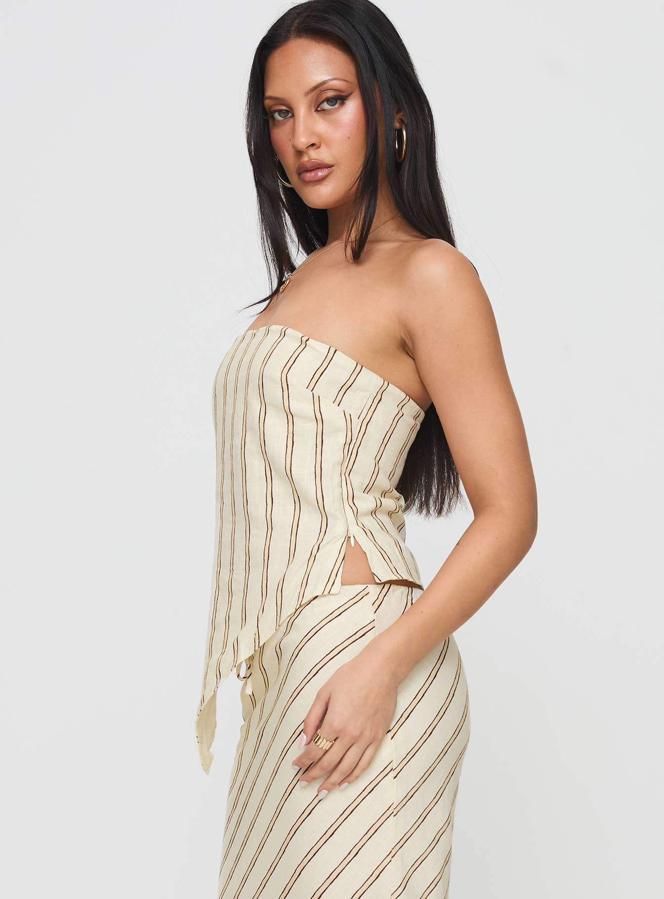 Birdie Asymmetric Linen Blend Top Cream、mySite、solidvoid