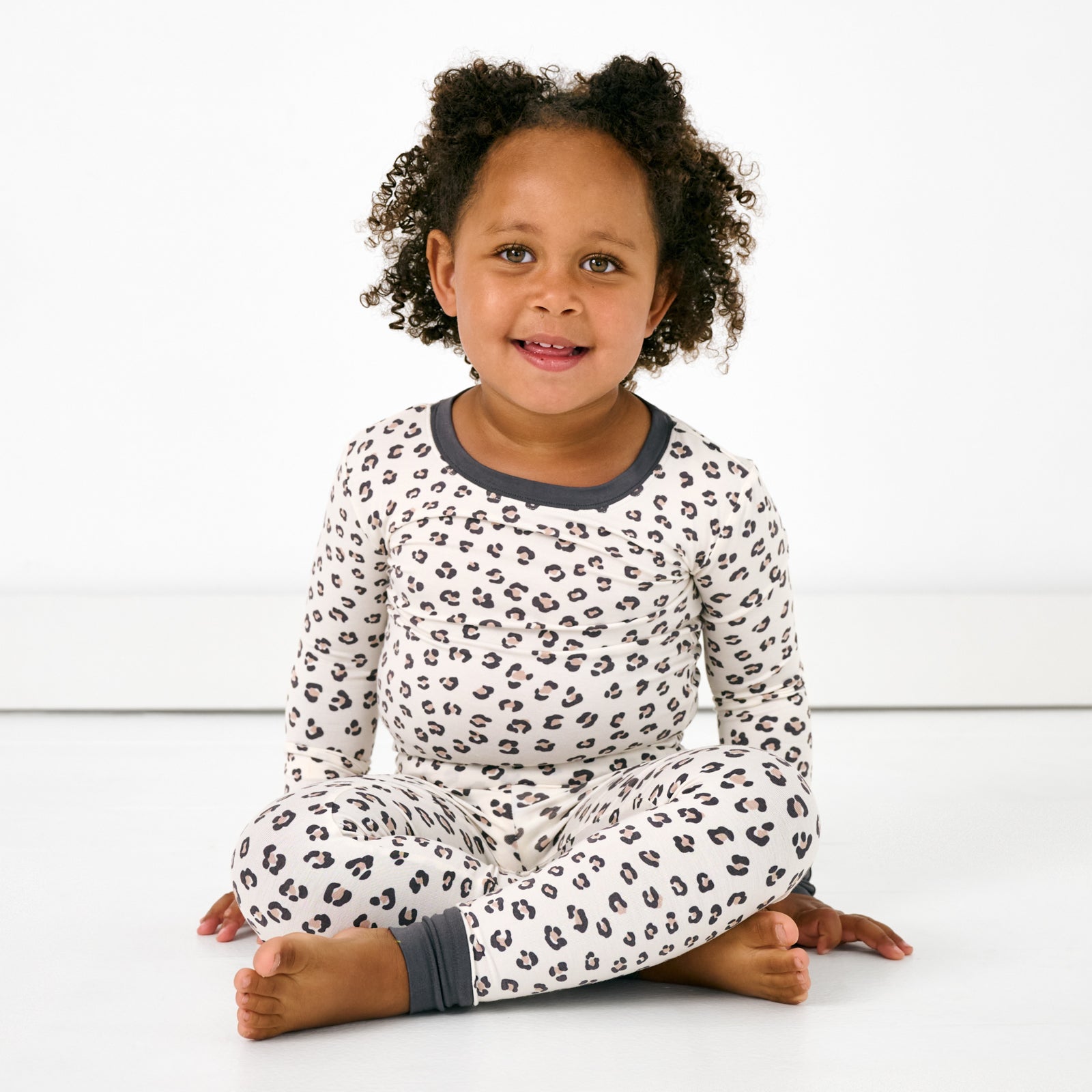  Luxe Leopard Two-Piece Pajama Set、mySite、layawaytickets