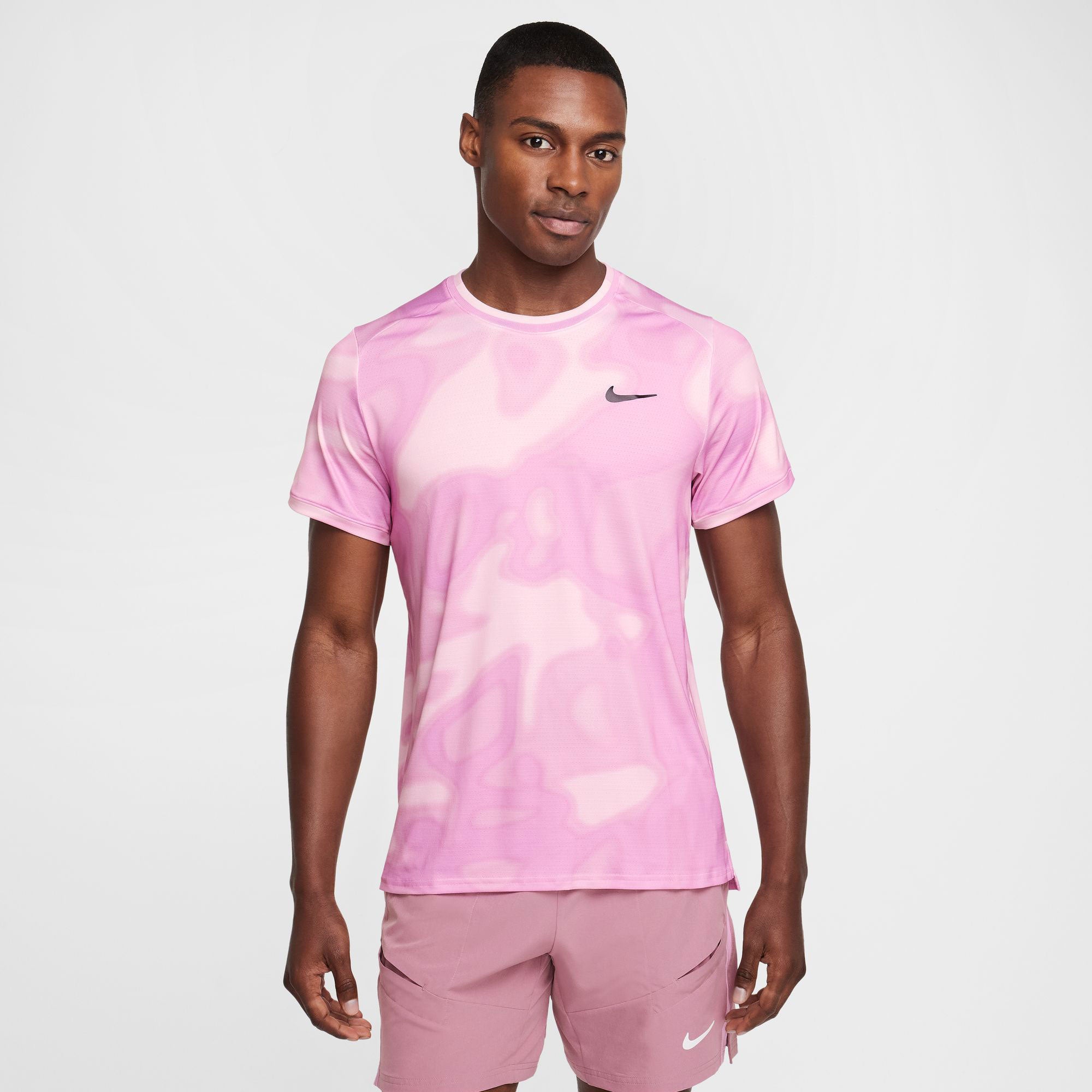 NikeCourt Advantage Men's Dri-FIT Printed Tennis Shirt、mySite、neckold