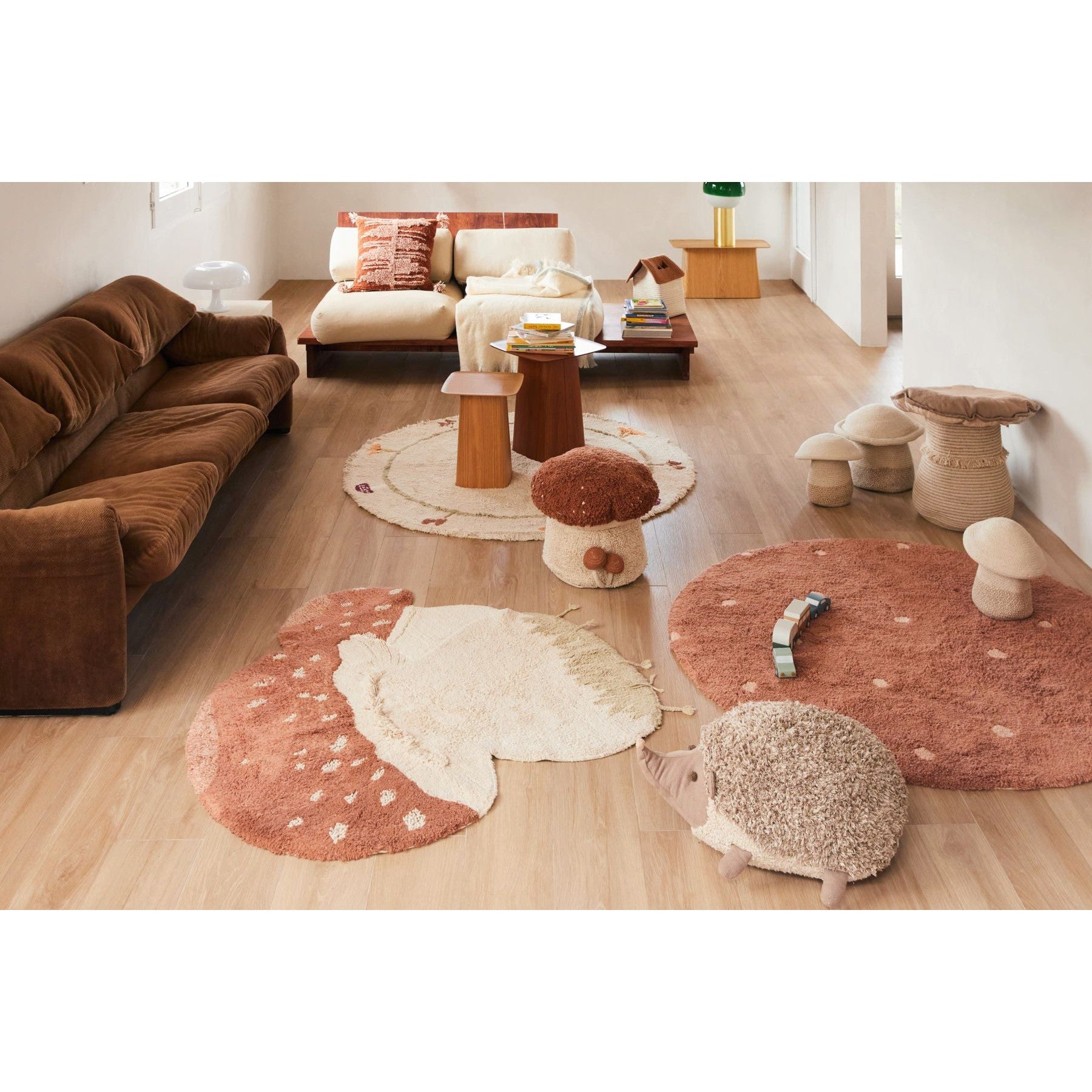 Round Dot Chestnut Washable Rug、mySite、gigharbornorthrealestate
