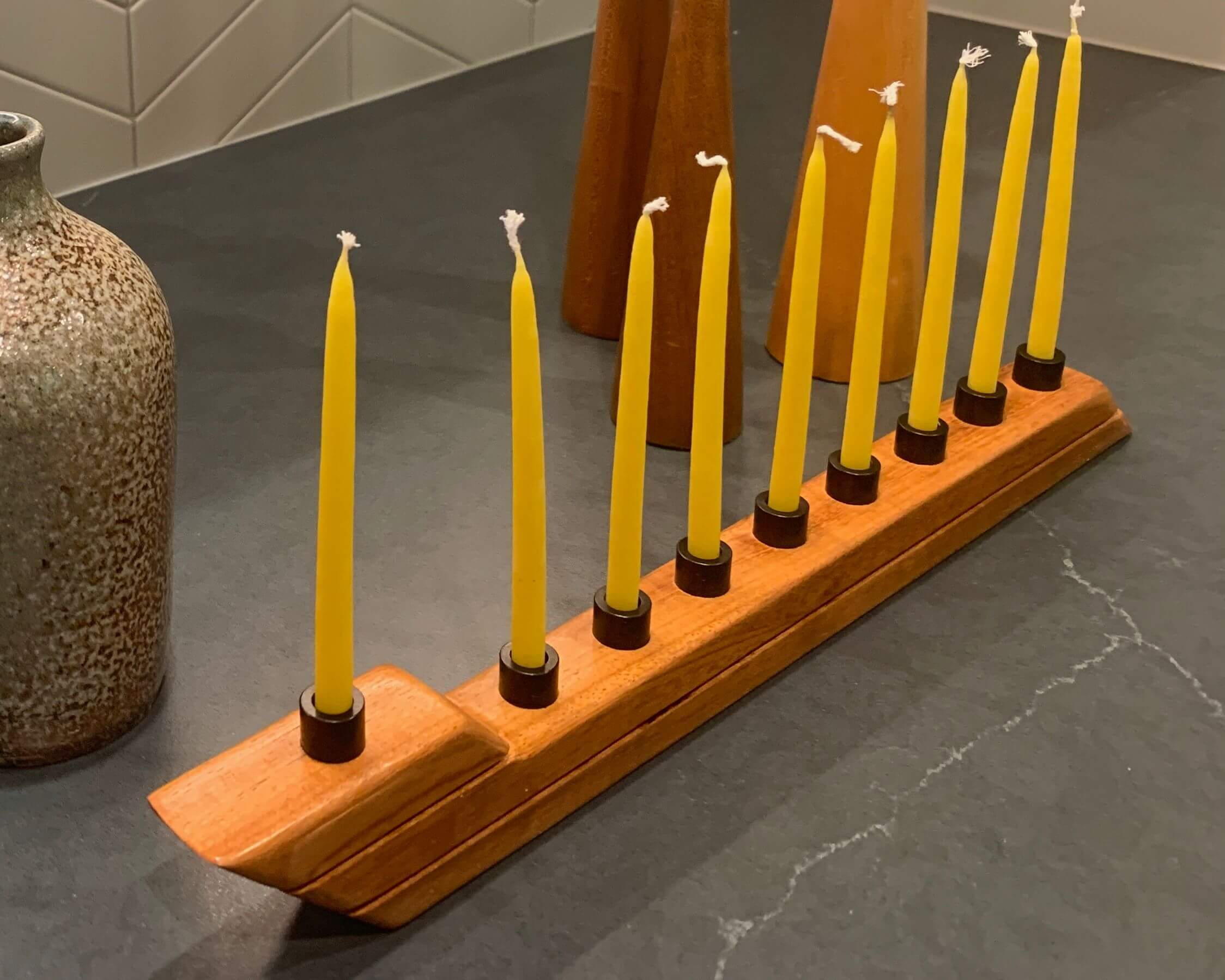 Modern Swoosh Hardwood Menorah、mySite、topwebapps