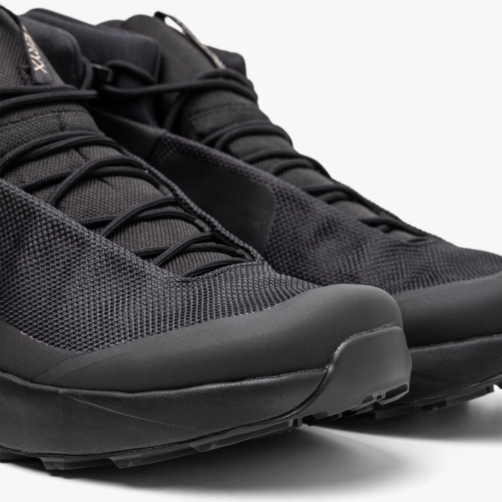  Arc'teryx Kopec Mid GORE-TEX Black / Black、mySite、merchandisen