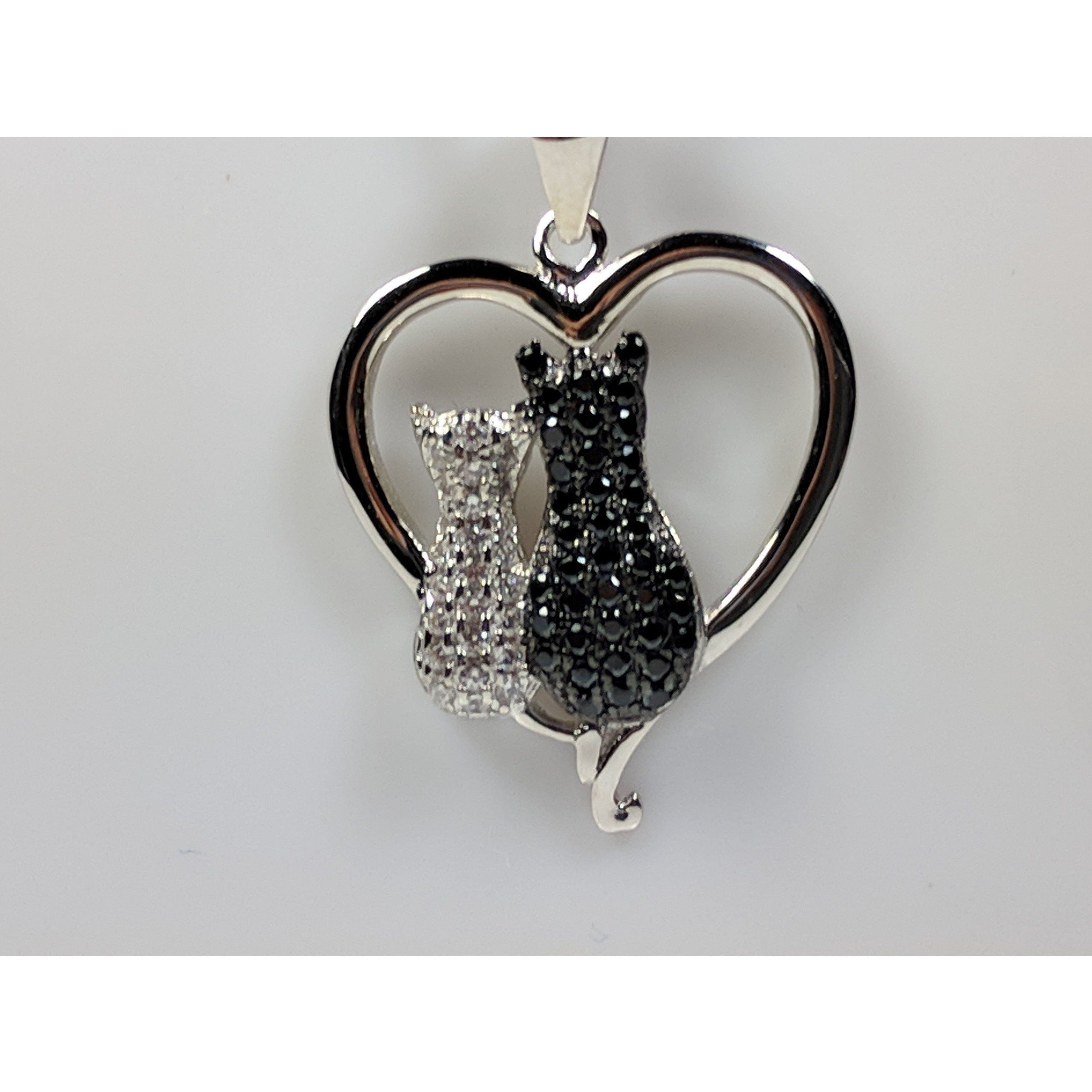 Two Cats in a Heart Necklace in 925 Silver, Darling! White and Black Kitties、mySite、g9winljtr